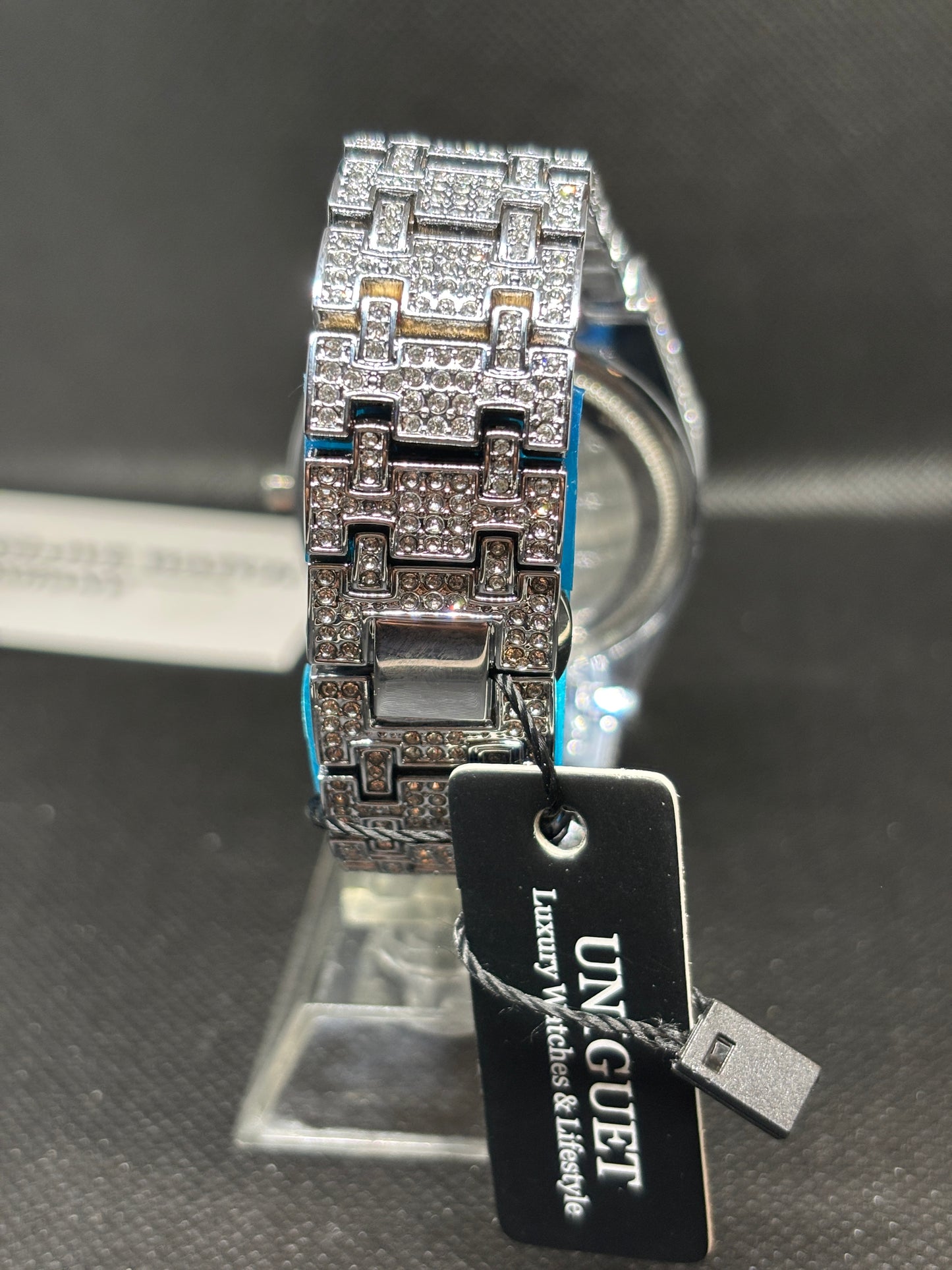 NEW- Uniguet Men's Moissanite Watch