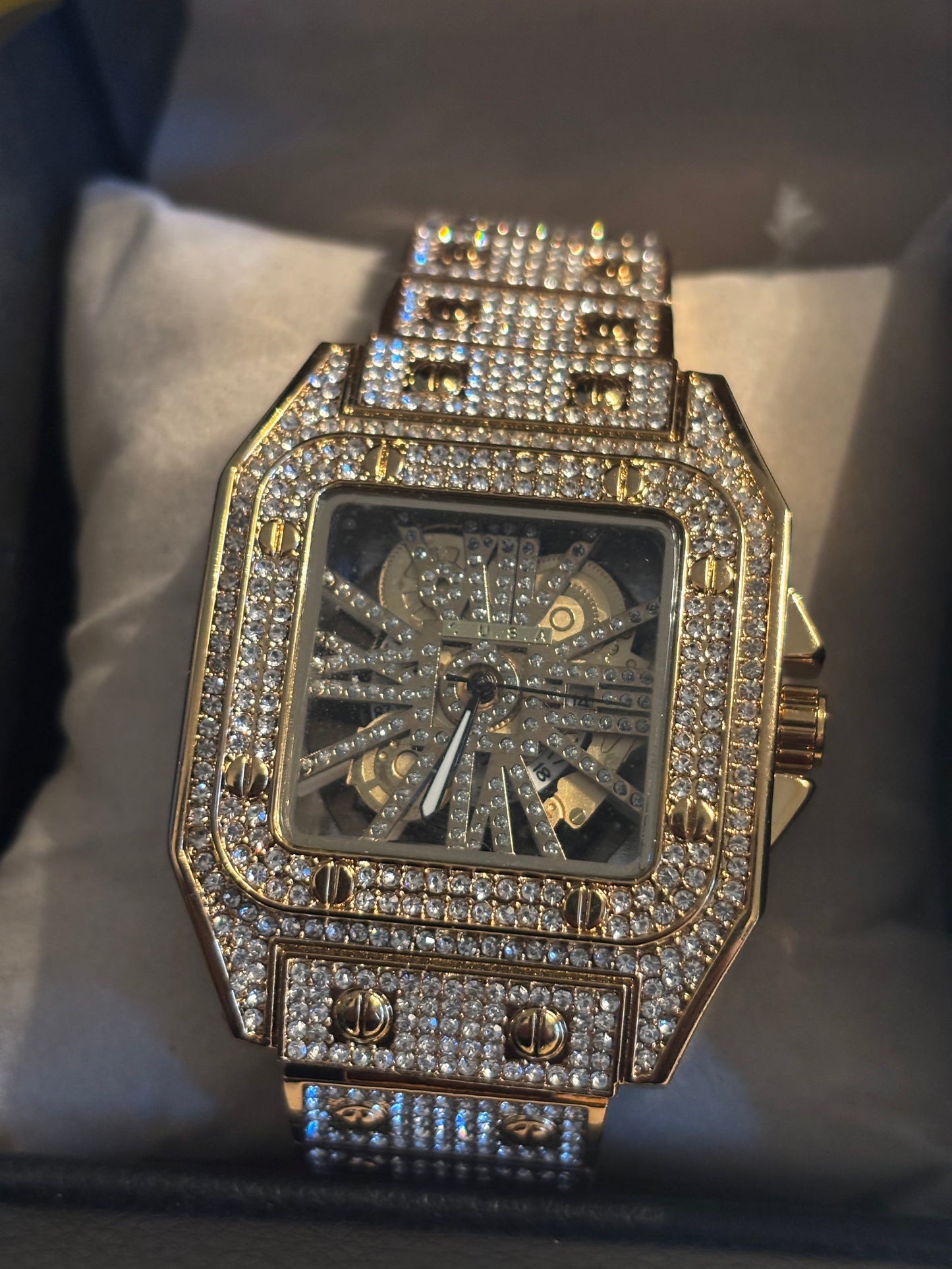 NEW - Bling Men's Fashion Watch
