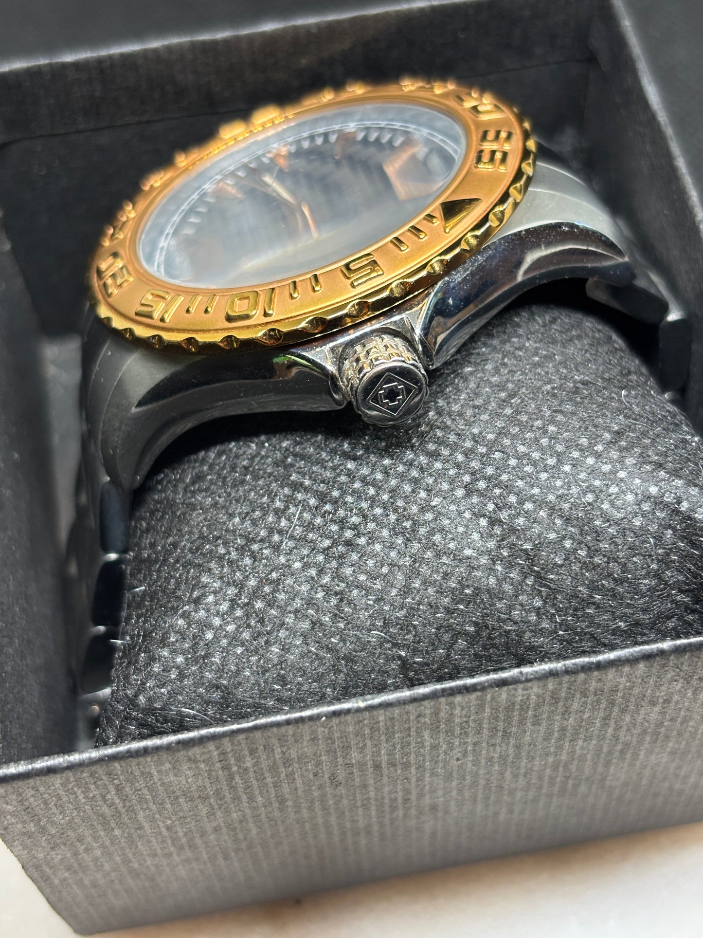 USED - Invicta Gunmetal Rose Watch