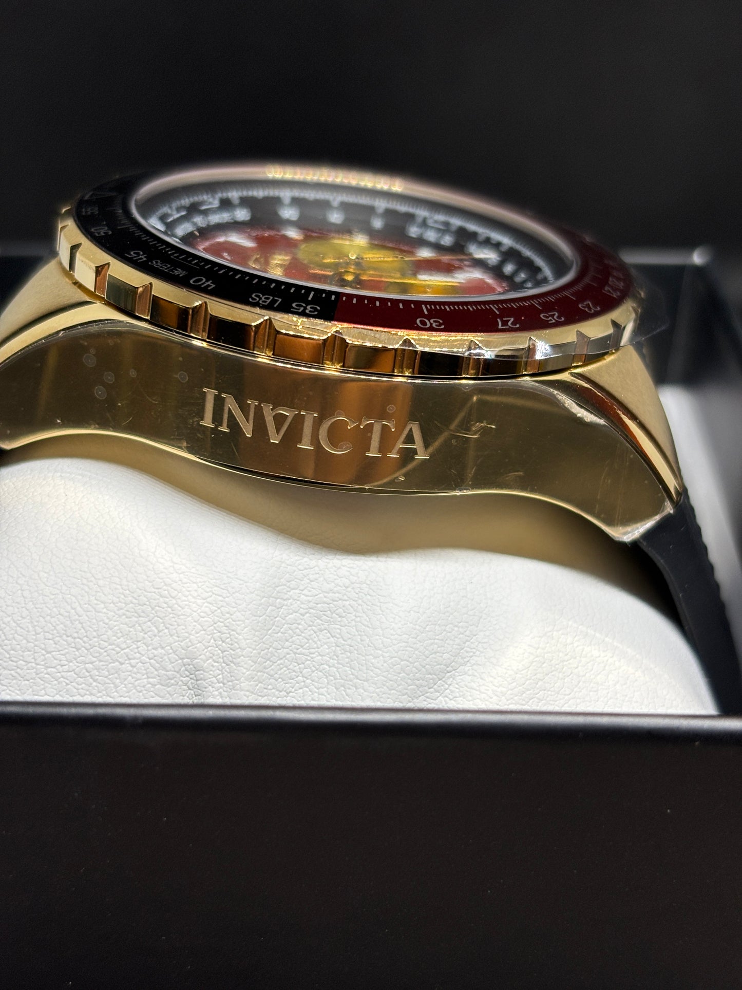 NEW - Invicta Diver Black + Red