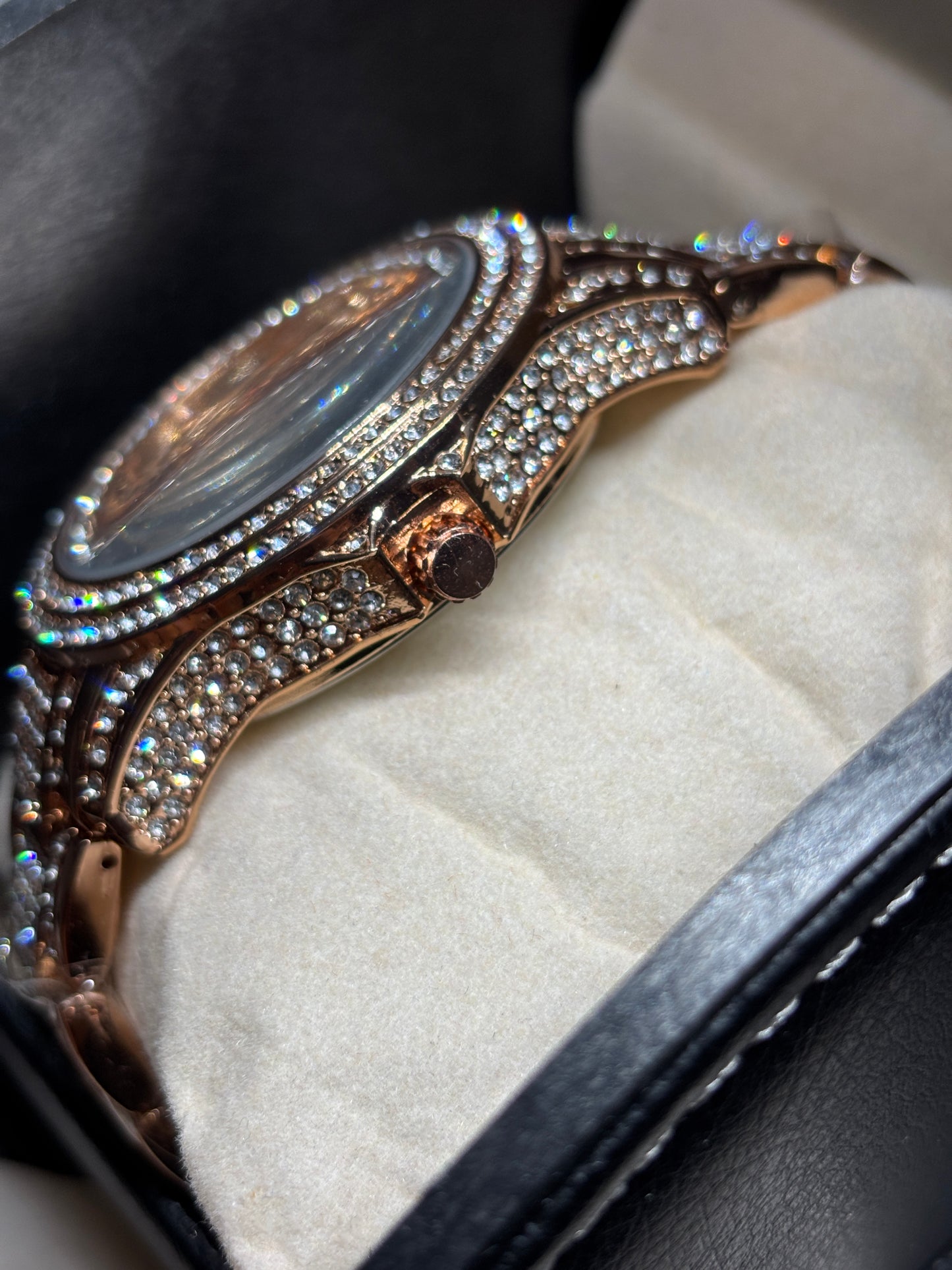 NEW - Unisex Rose Gold w/ Crystal Bezel Watch