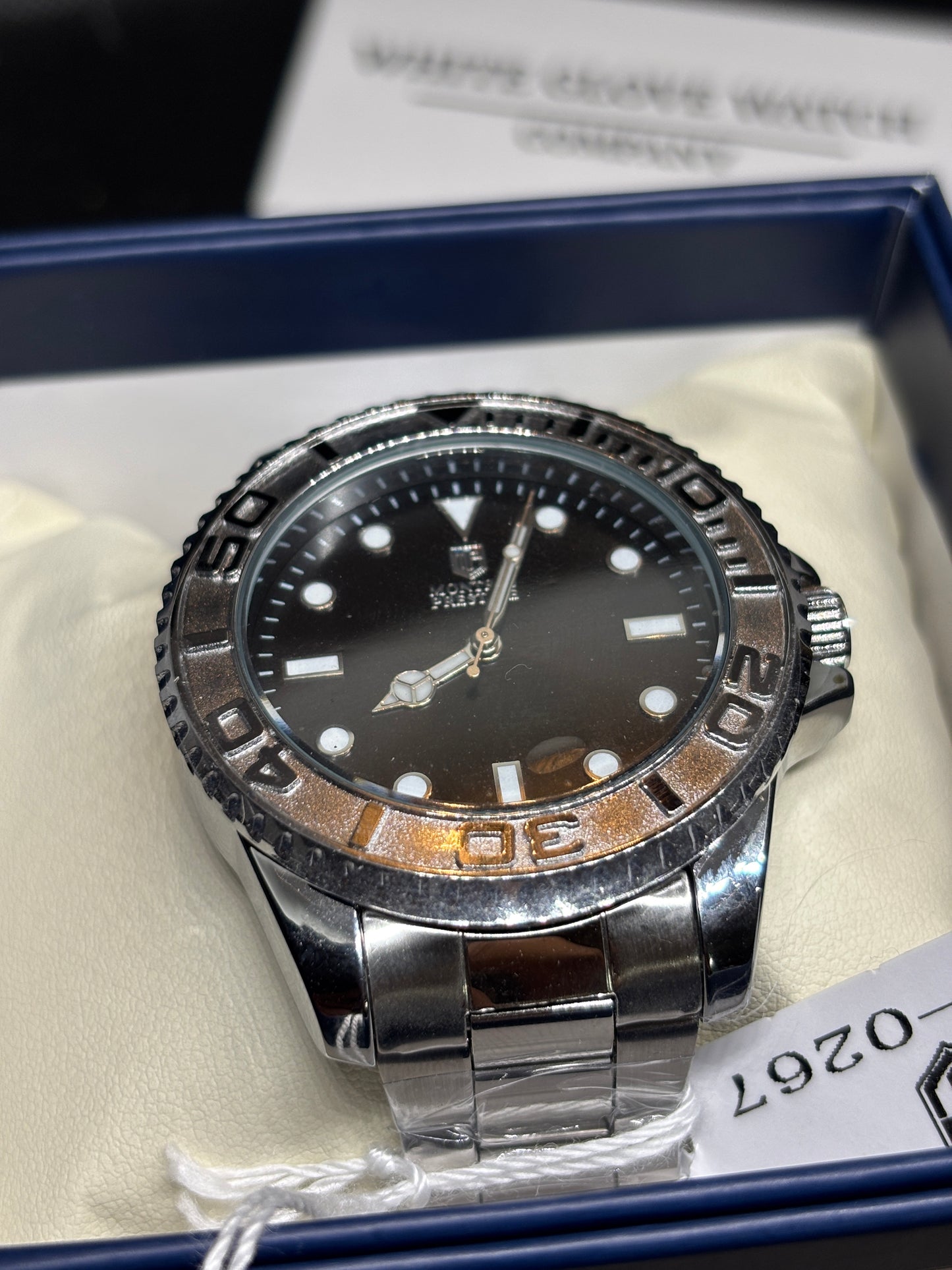 NEW- Montres Prestige Unisex 43mm Watch