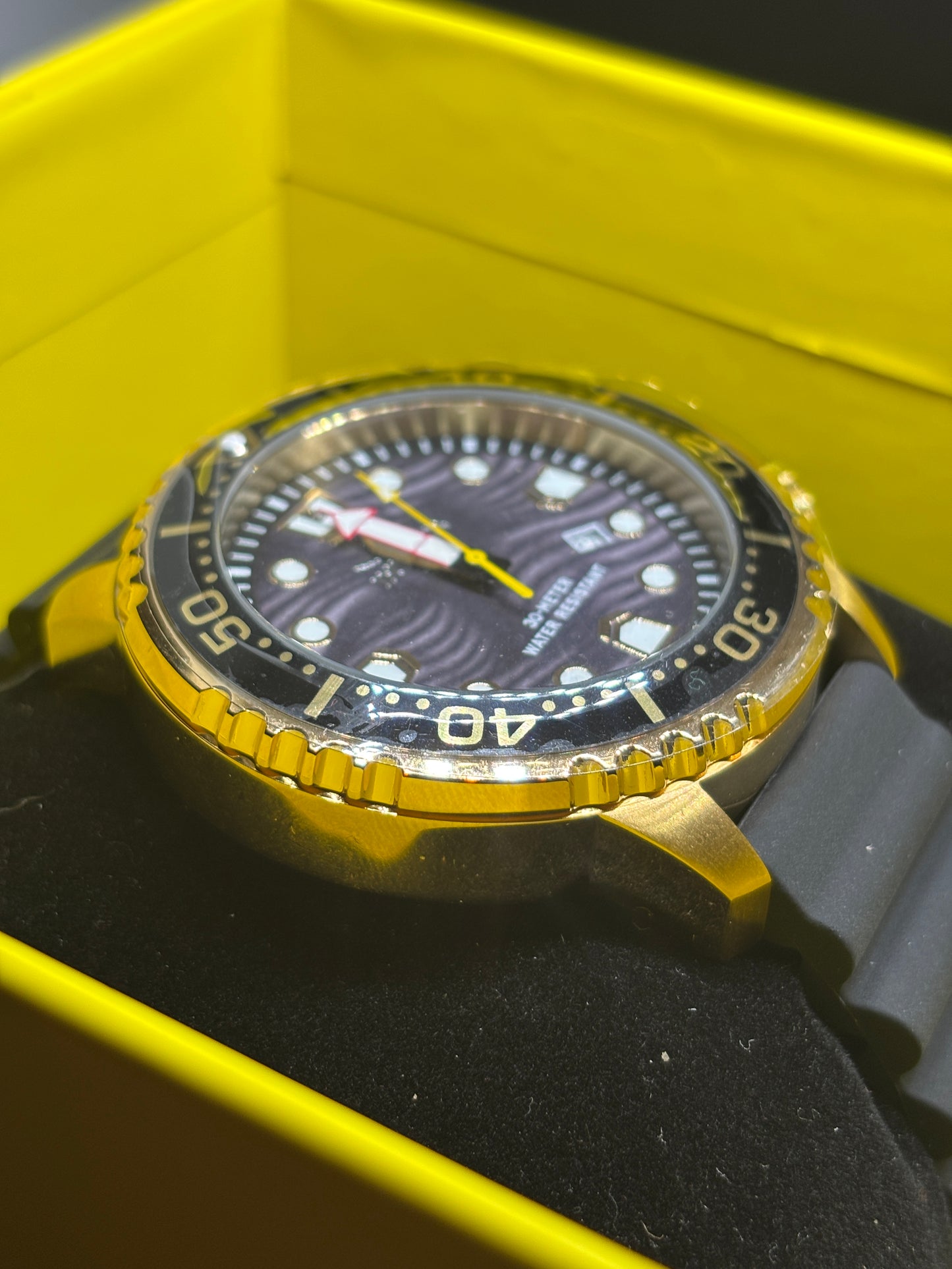 NEW - Invicta Pro Diver Abyss 48mm