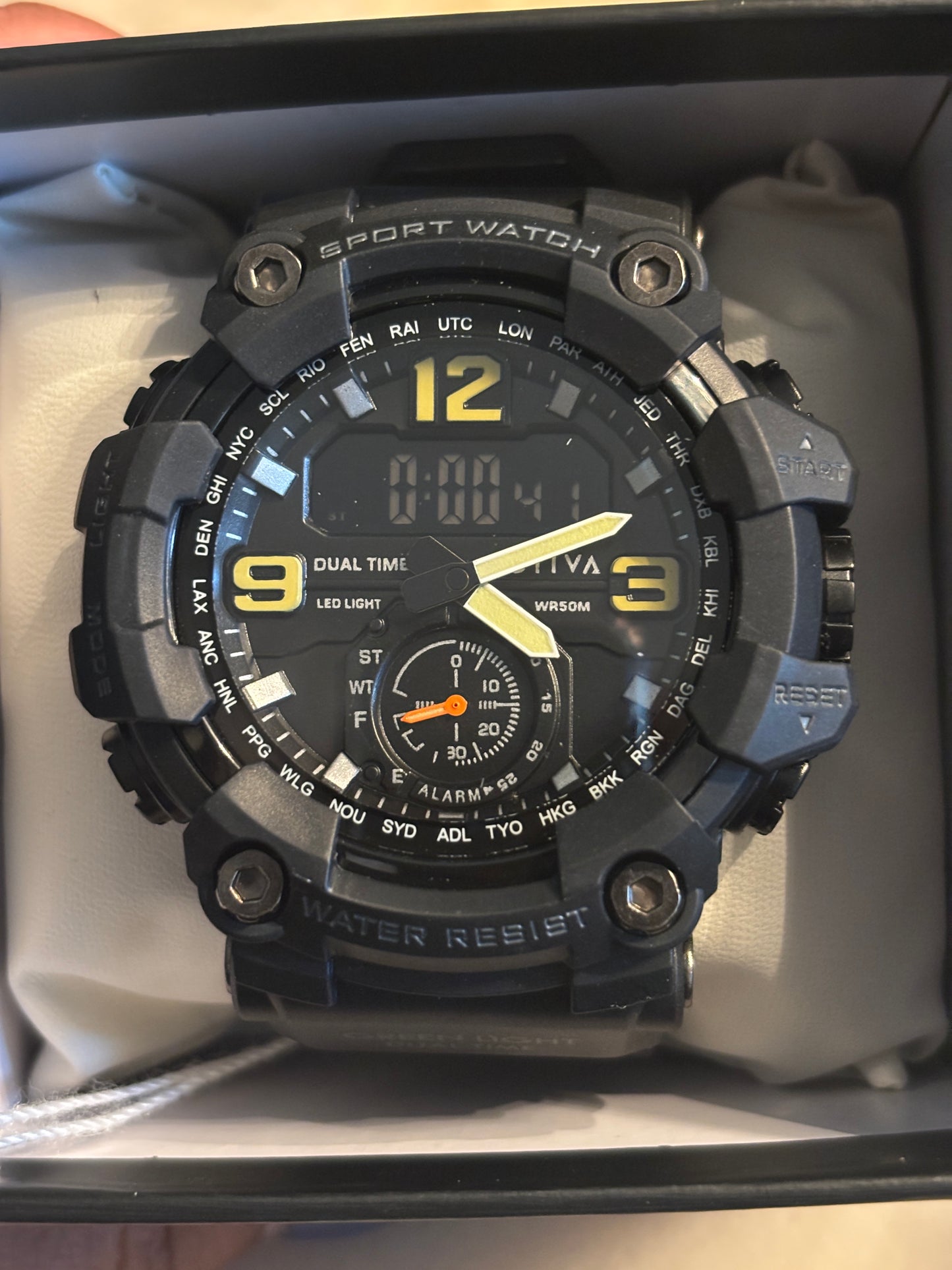 NEW Invicta Active x Black Ops Ani - Digi