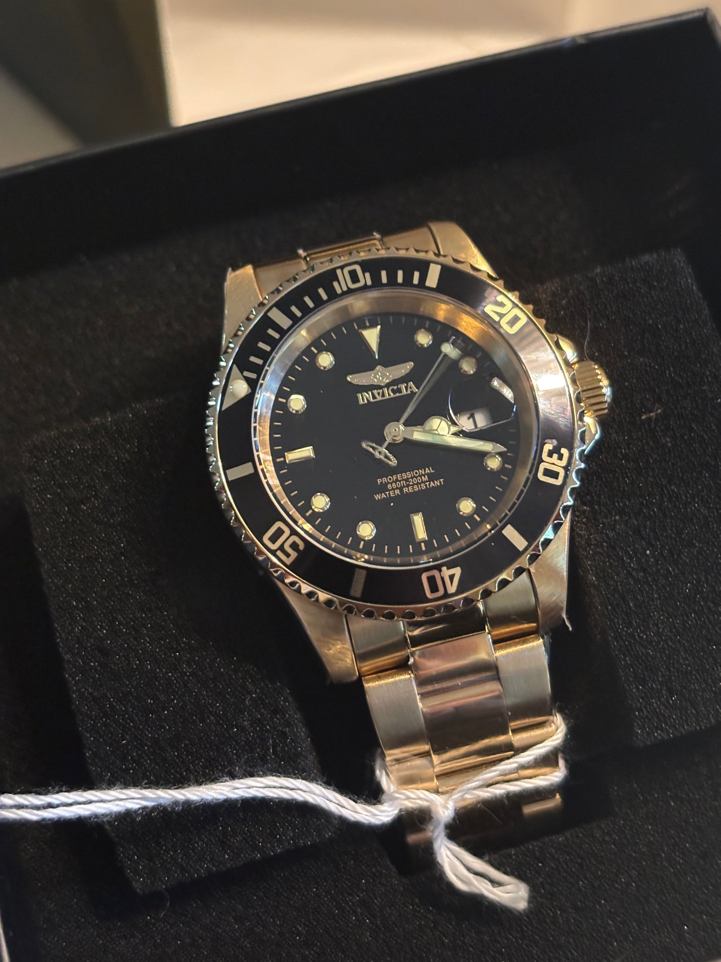 NEW Invicta Pro Diver Gold + Black 40mm