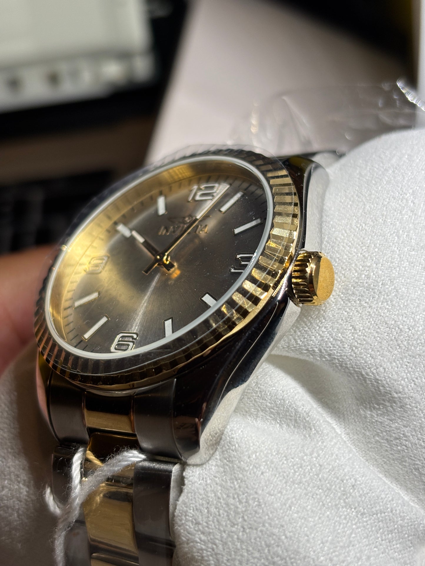 NEW Invicta Specialty 43mm Gold + Stainless