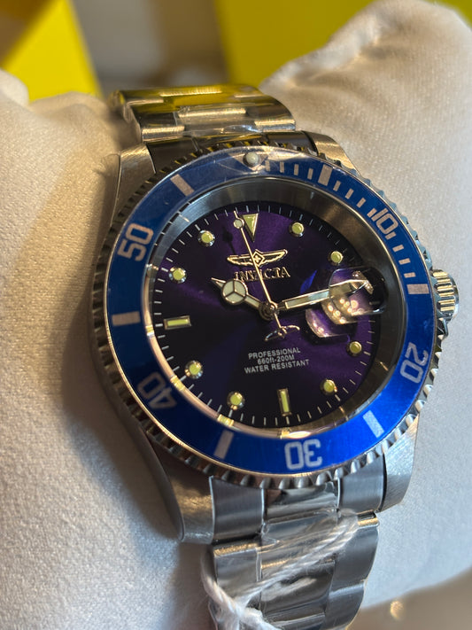 NEW Invicta Pro Diver 40mm