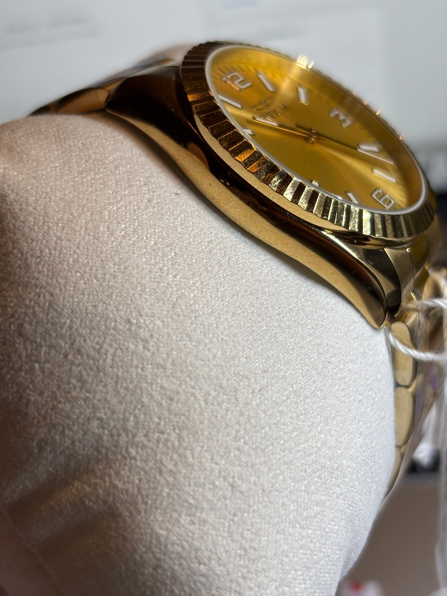 NEW Invicta Specialty Gold Dial + Band 43mm