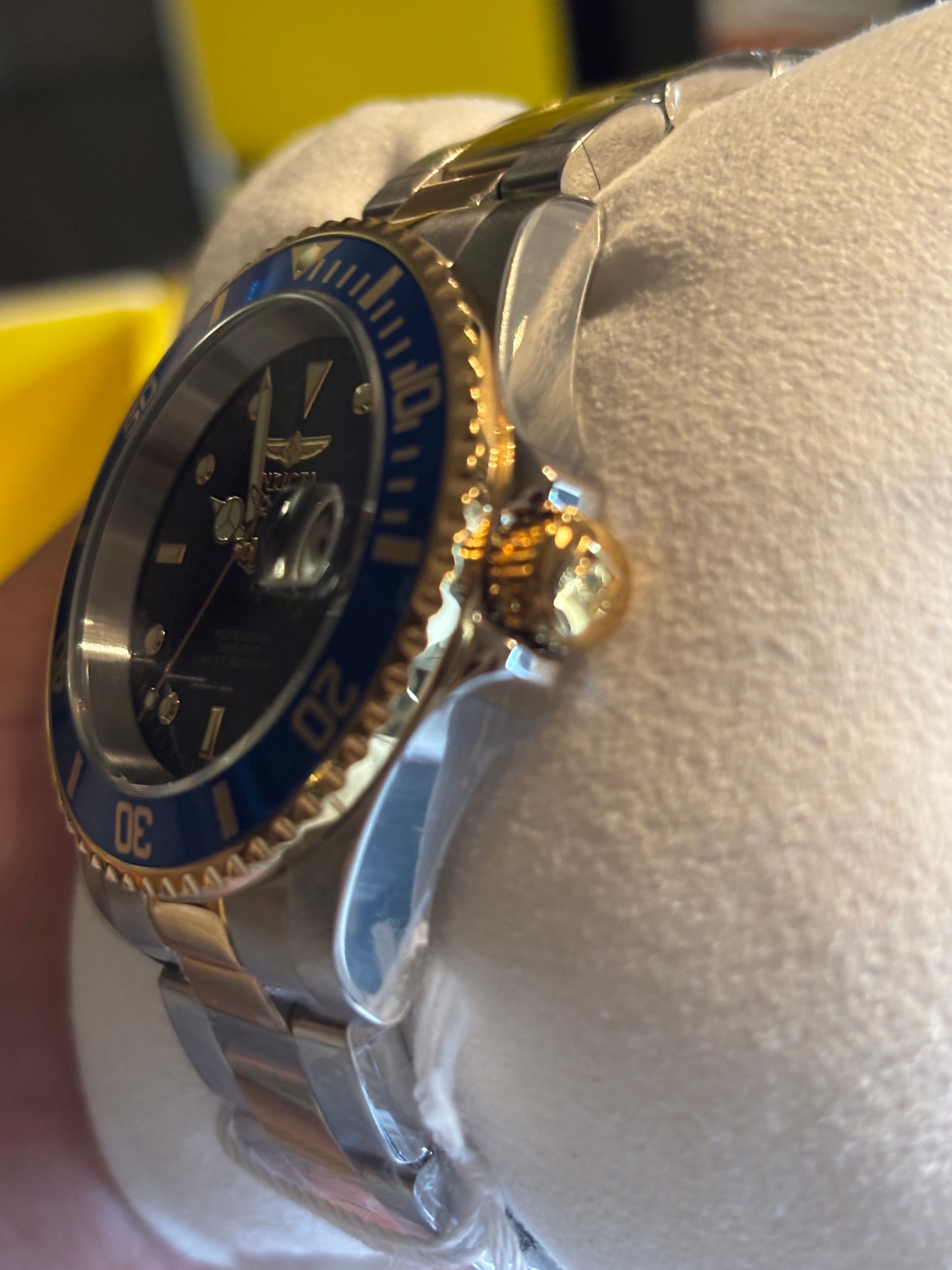 NEW Invicta Pro Diver Gold + Stainless Band 40mm