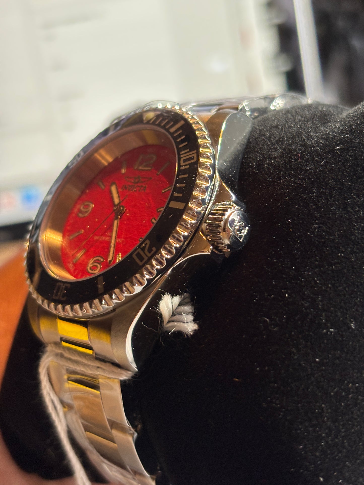 NEW Invicta Specialty Rowan 40mm
