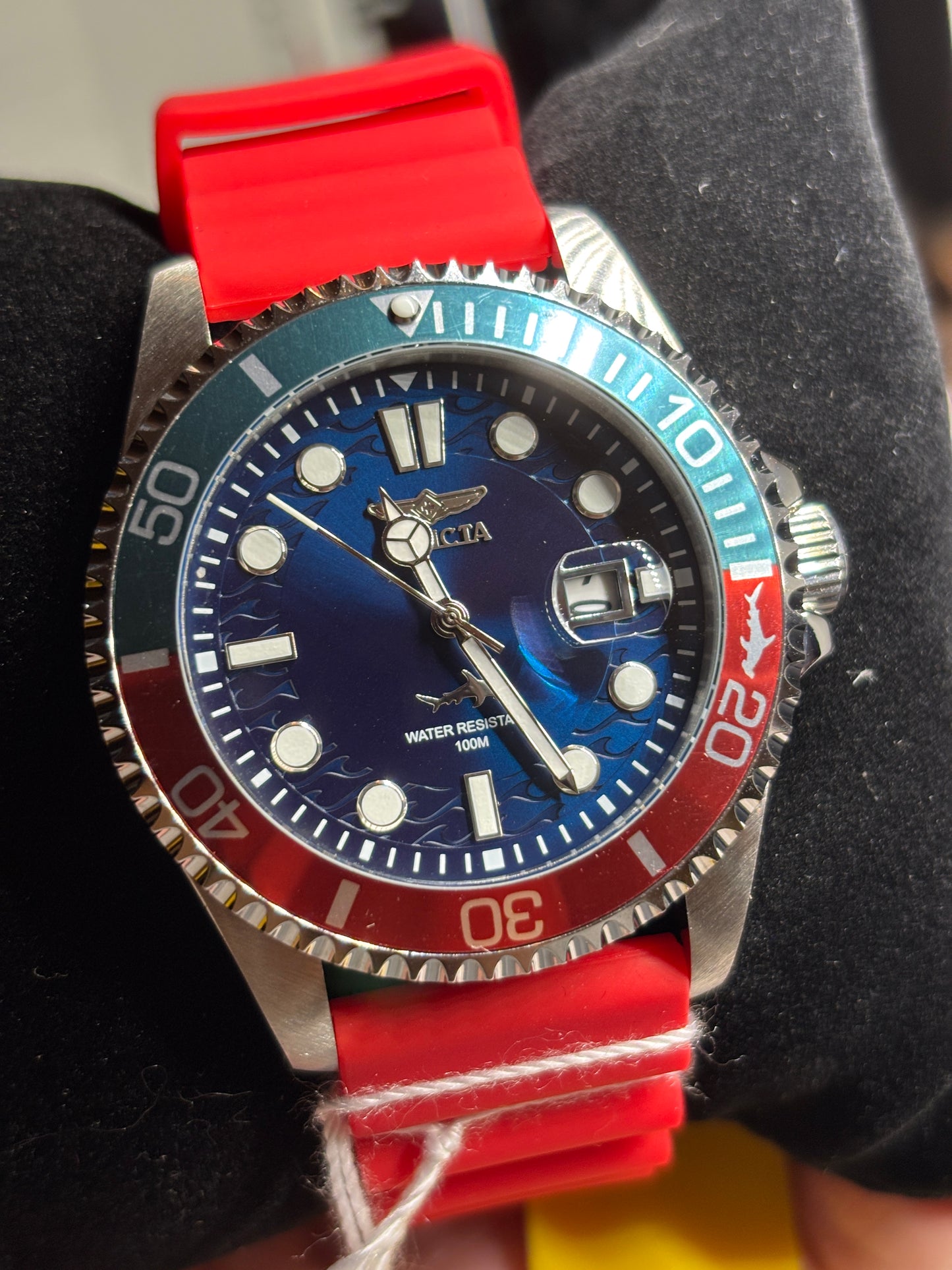 Invicta Pro Diver Shark 43mm
