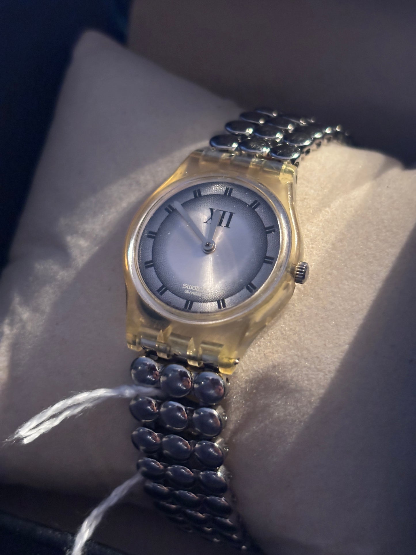 SWATCH Lady Church Bell Watch