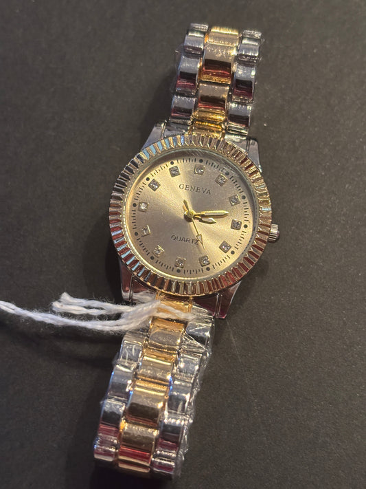 NEW Women's GENEVA Diamond Quartz Watch