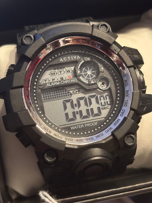 NEW Invicta Activa X 52mm