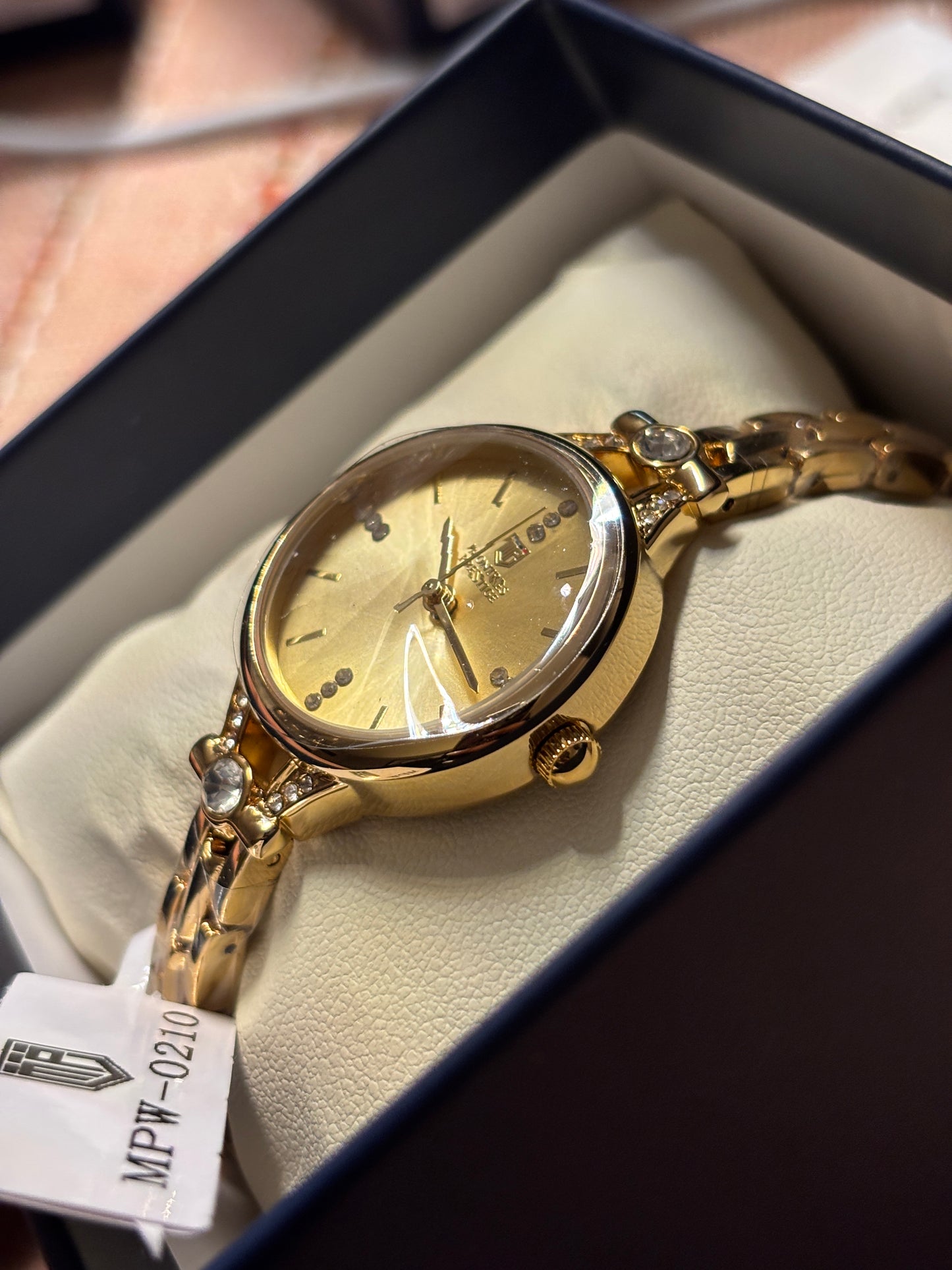 Montres Prestige X Invicta Women's Watch - 28mm, Gold