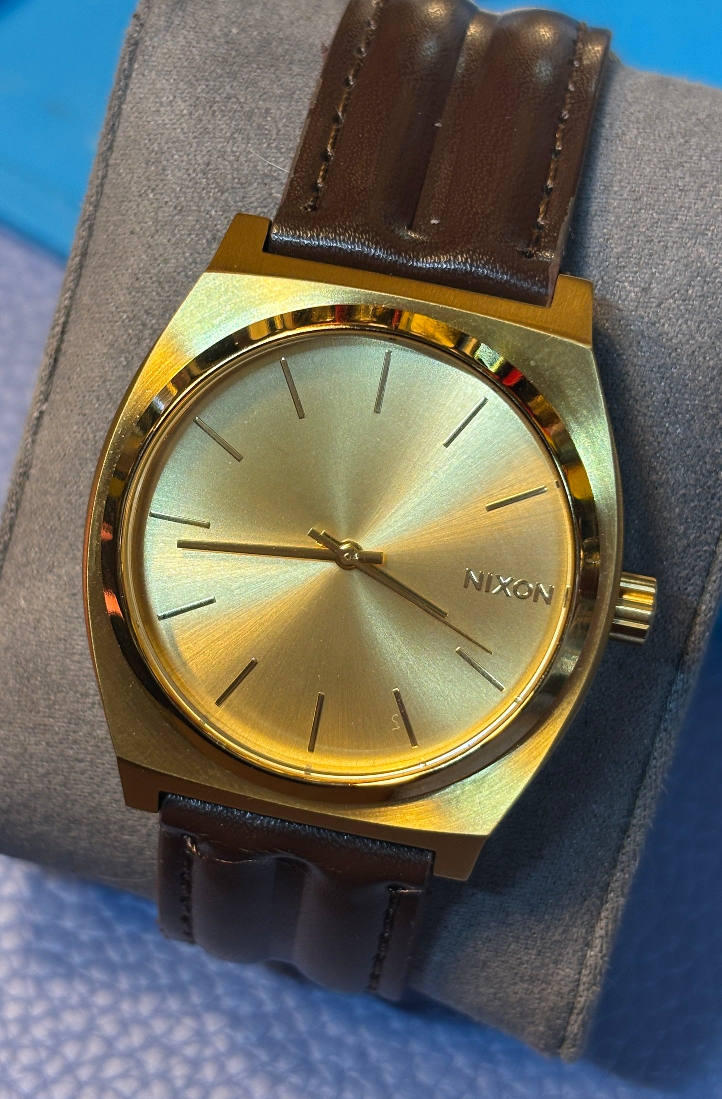 NEW The Nixon Time Teller - 37mm Gold