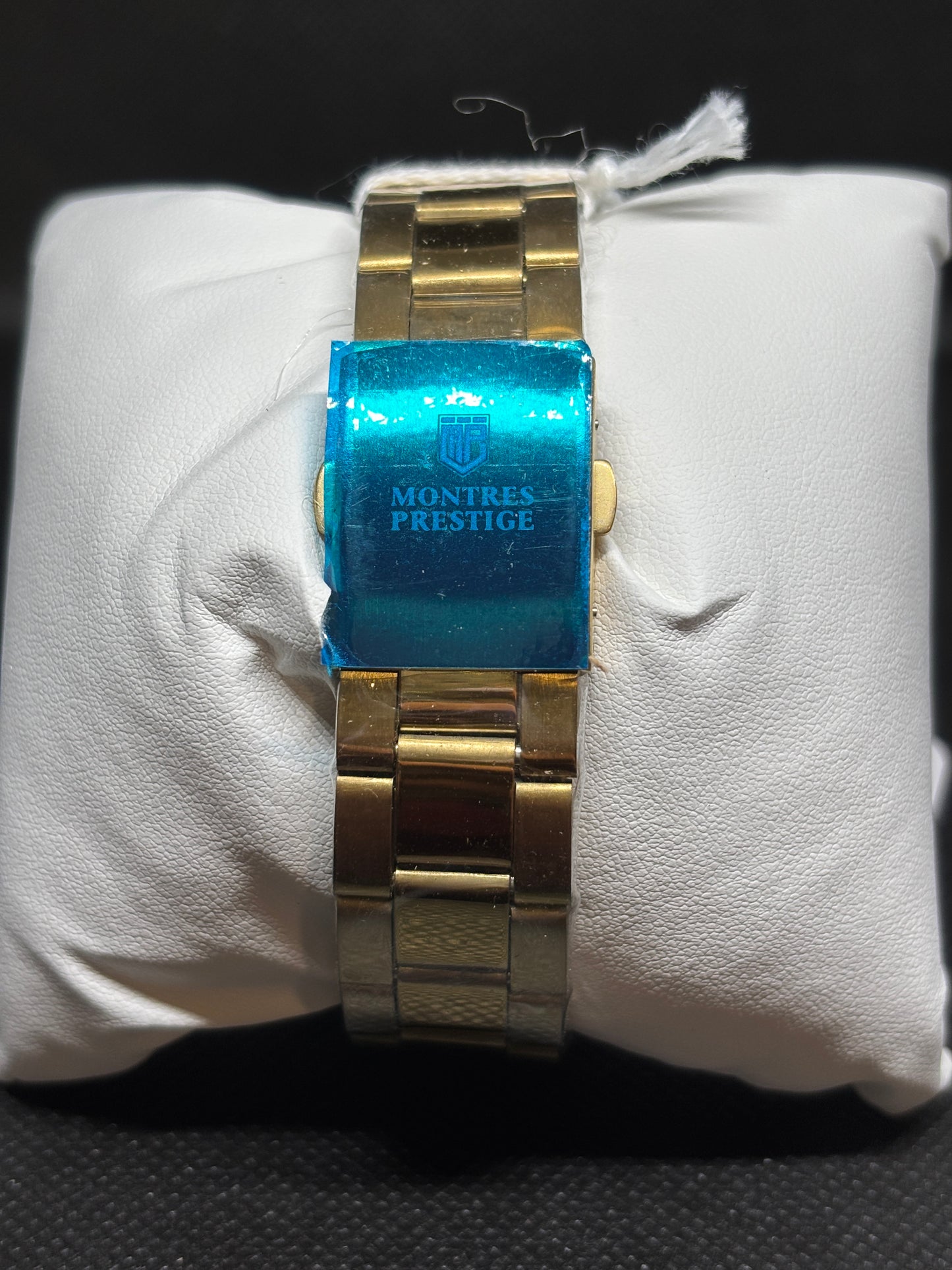 NEW Invicta Montres Prestige - Gold