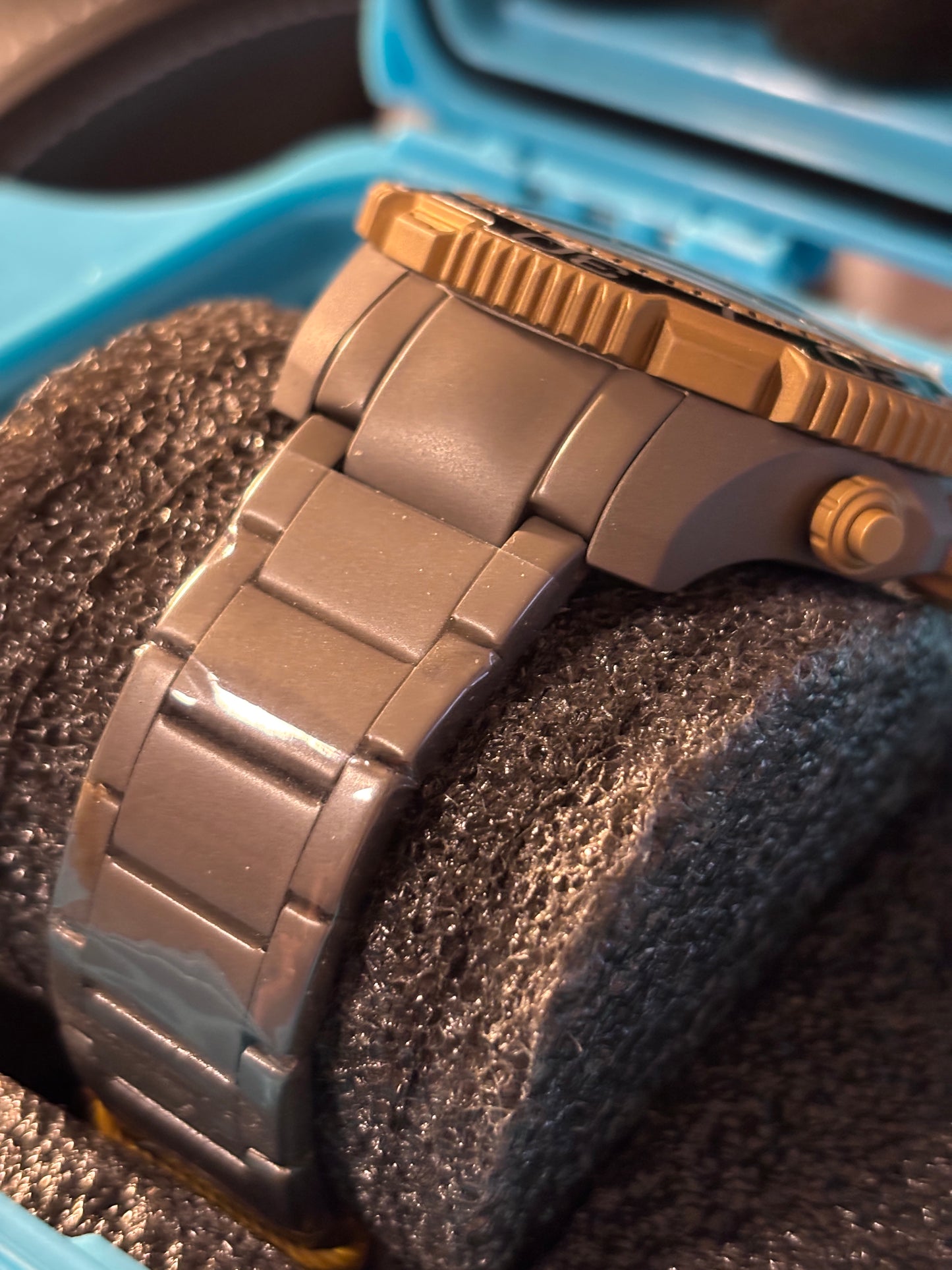 NEW Invicta Commander - Titanium 48mm