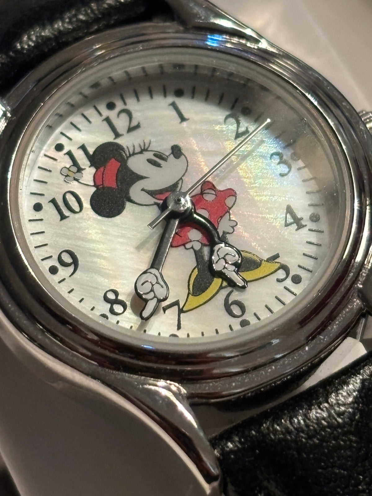 NEW Women's Accutime Minnie Mouse Watch