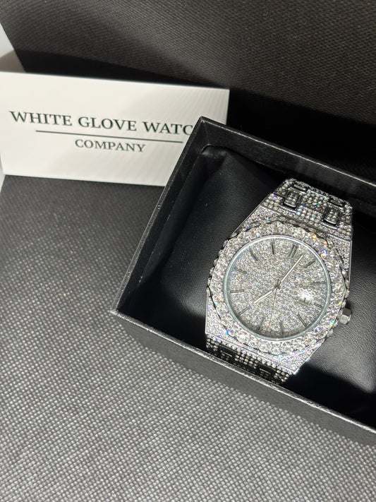 NEW- Uniguet Men's Moissanite Watch