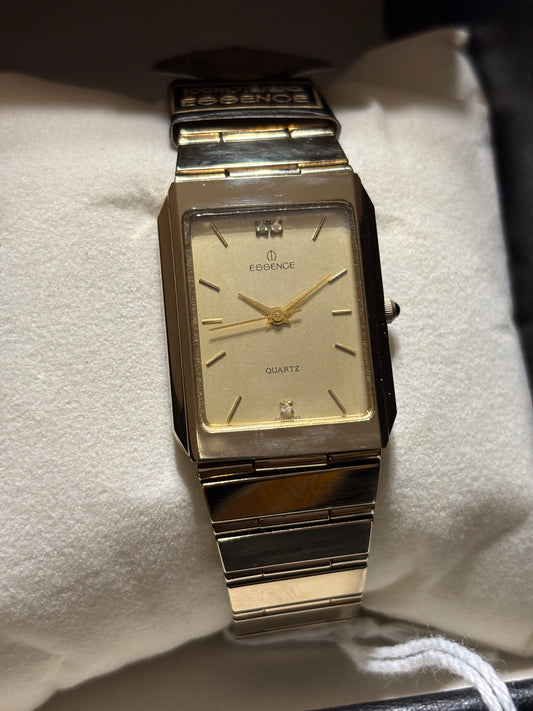 NEW Women's Essence Quartz Watch