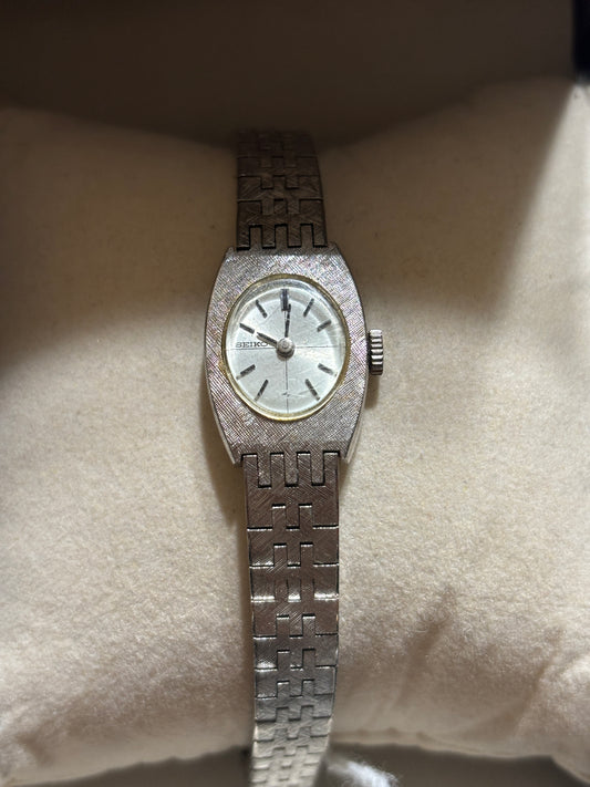 Vintage Women's SEIKO watch