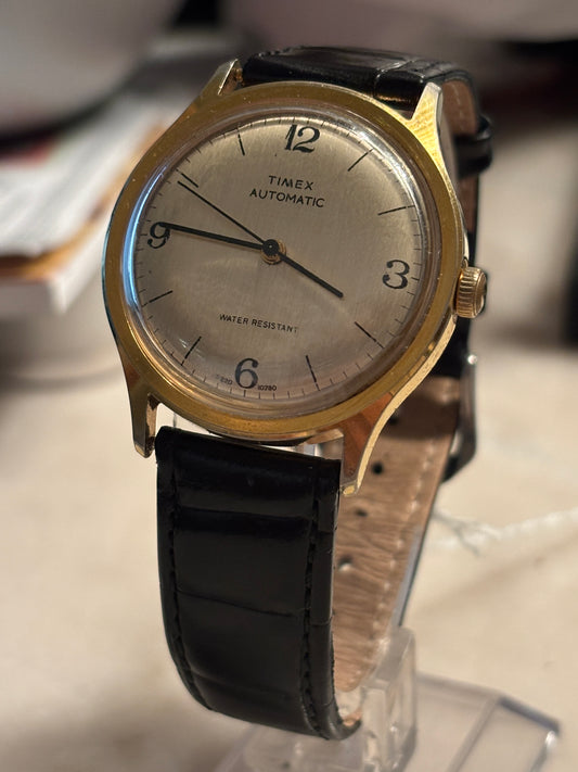 Vintage TIMEX 1979 Viscount Automatic