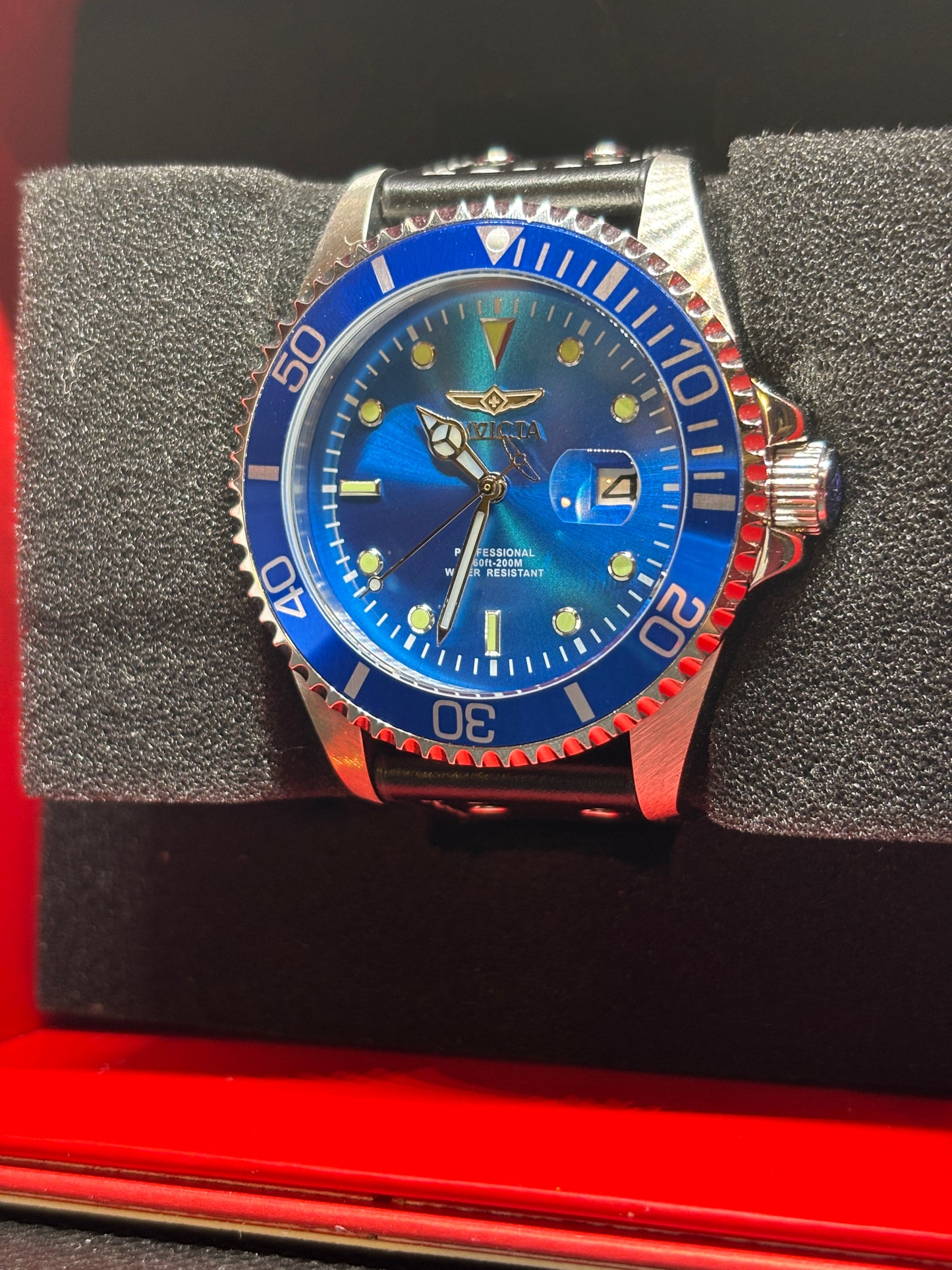 NEW Invicta Pro Diver - Blue 43mm