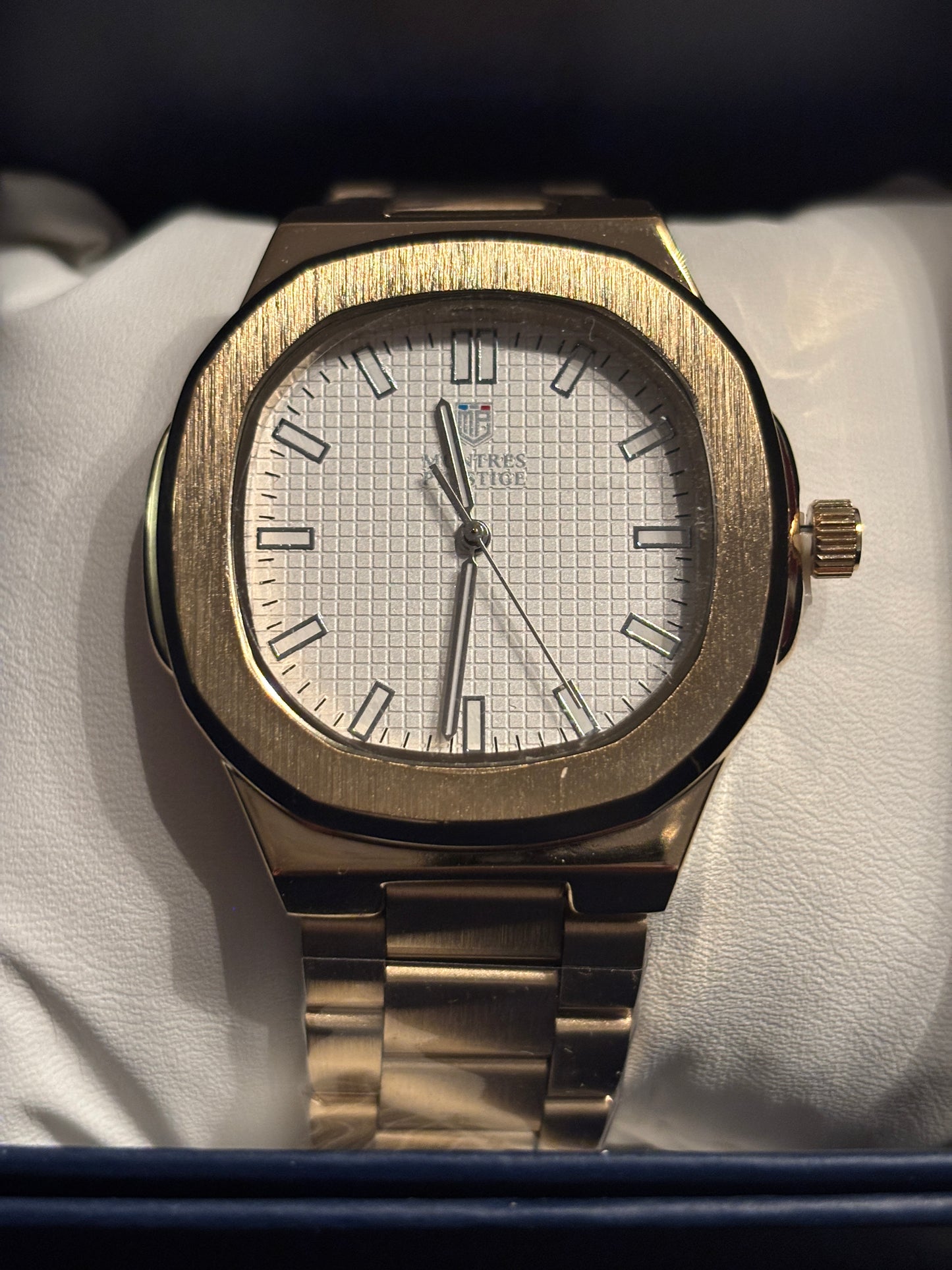 NEW Invicta Montres Prestige - 42mm