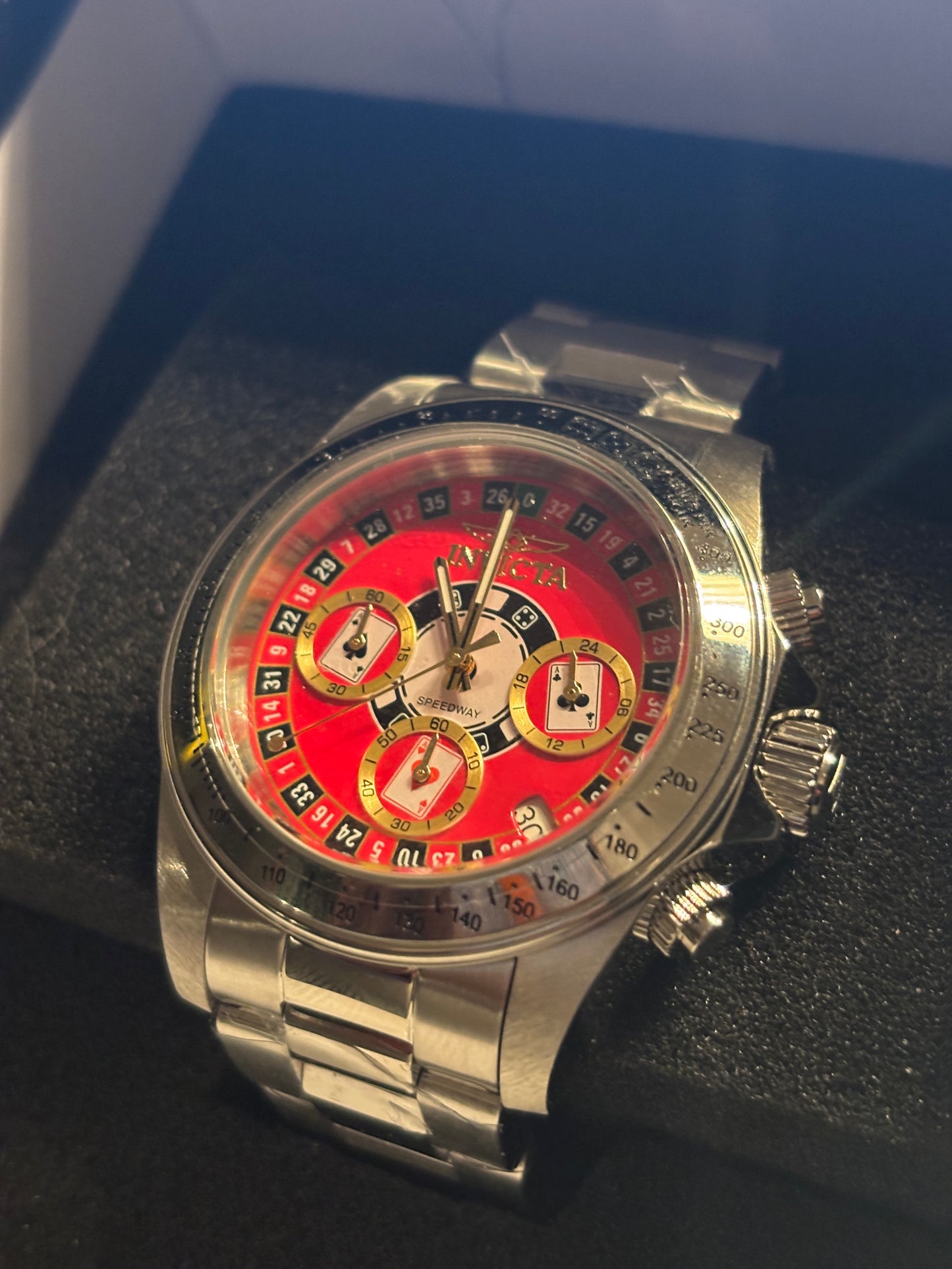 NEW - Invicta Monte Carlo Speedway - 39.5mm