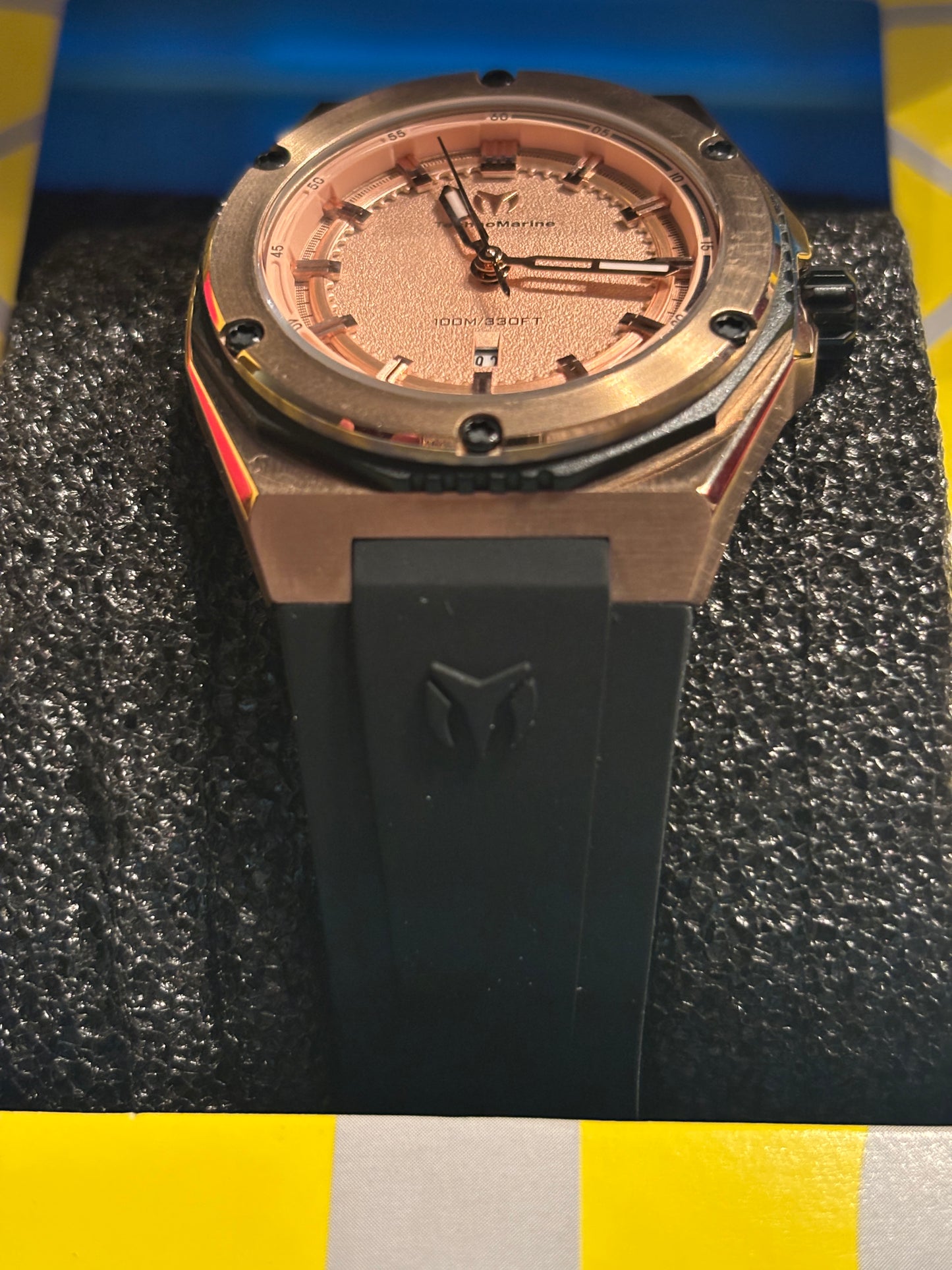 NEW- TechnoMarine Coral Legacy - 38mm