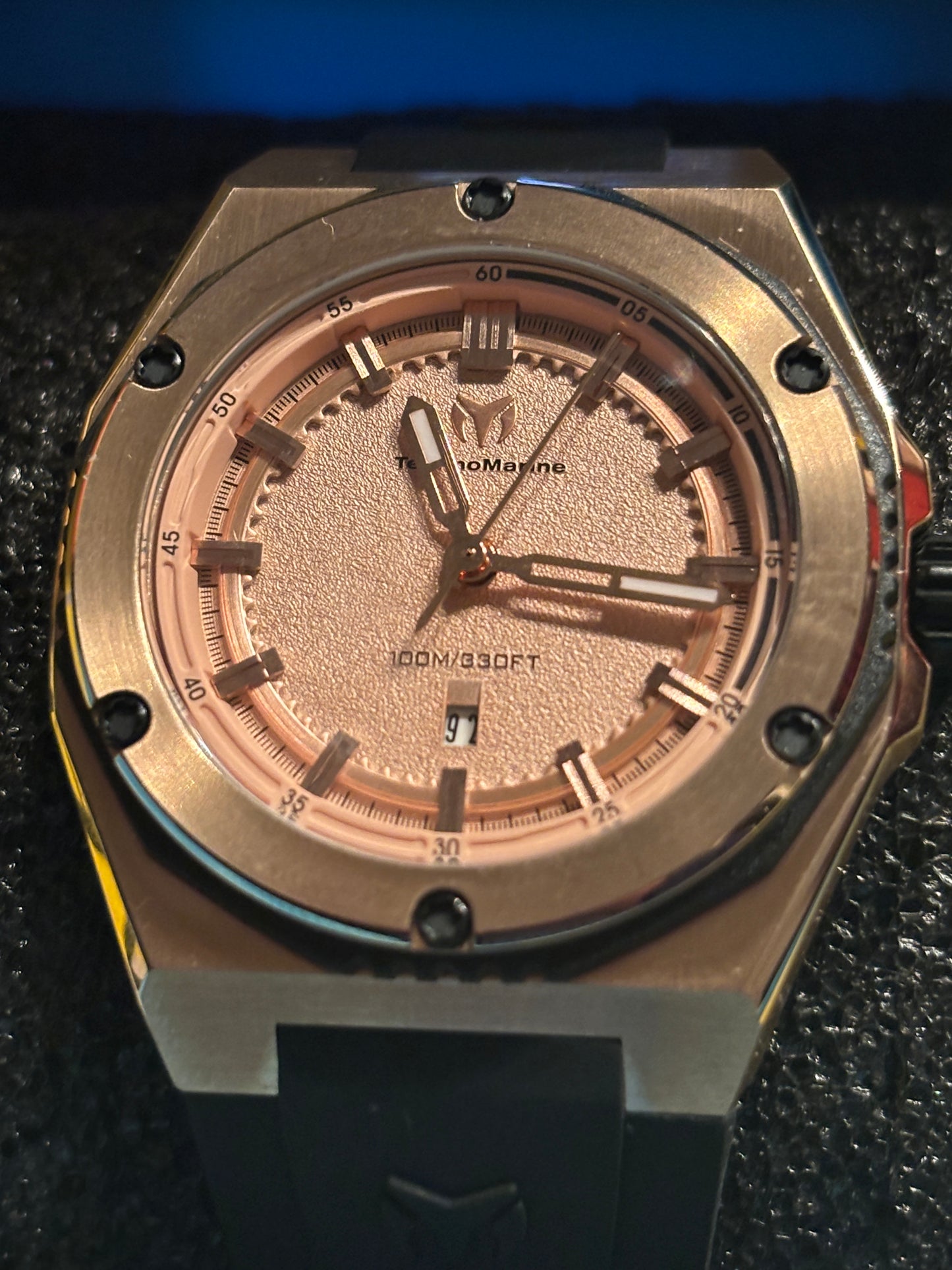 NEW- TechnoMarine Coral Legacy - 38mm
