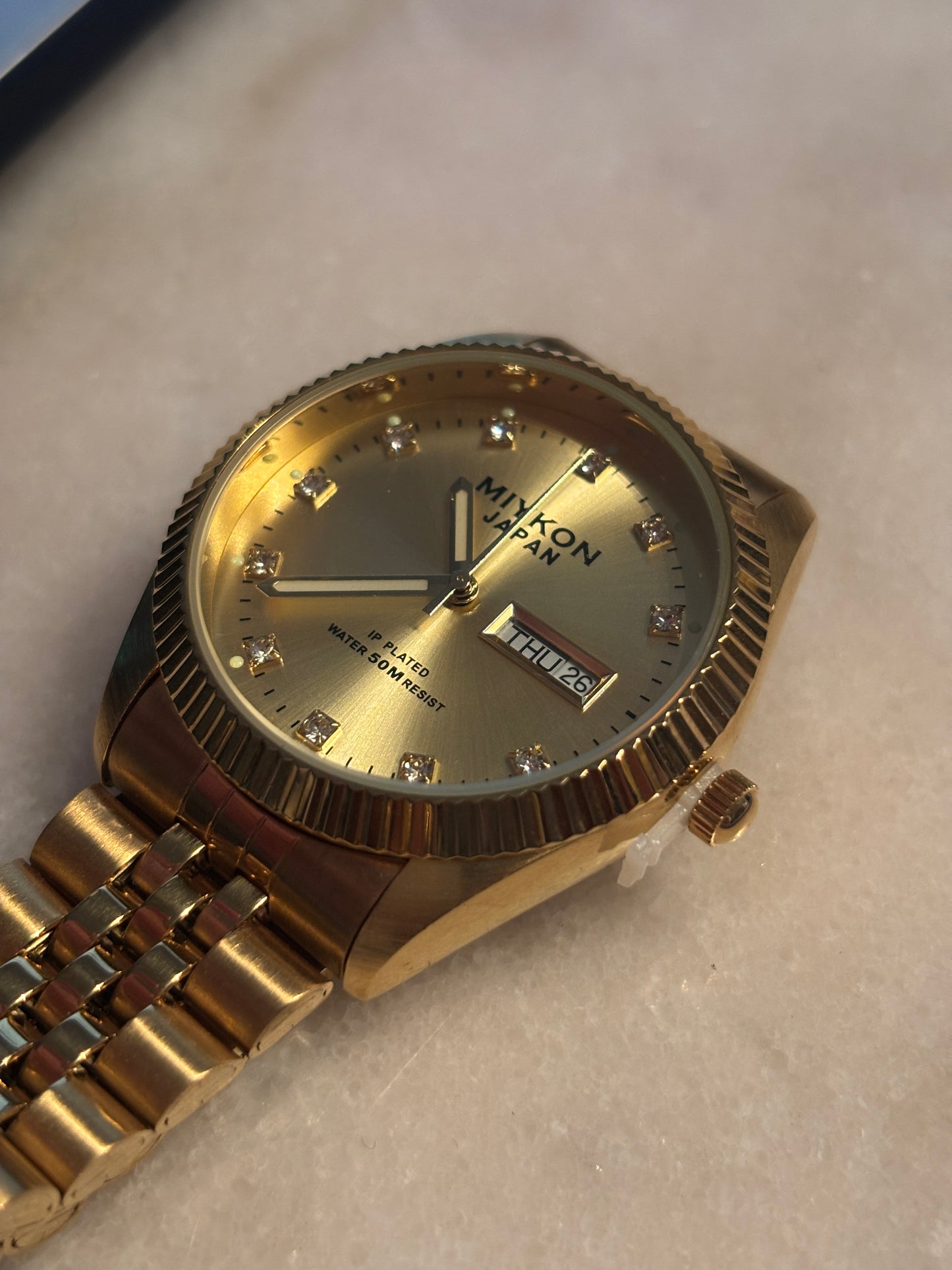NEW - MYKON Quartz Gold - 40mm