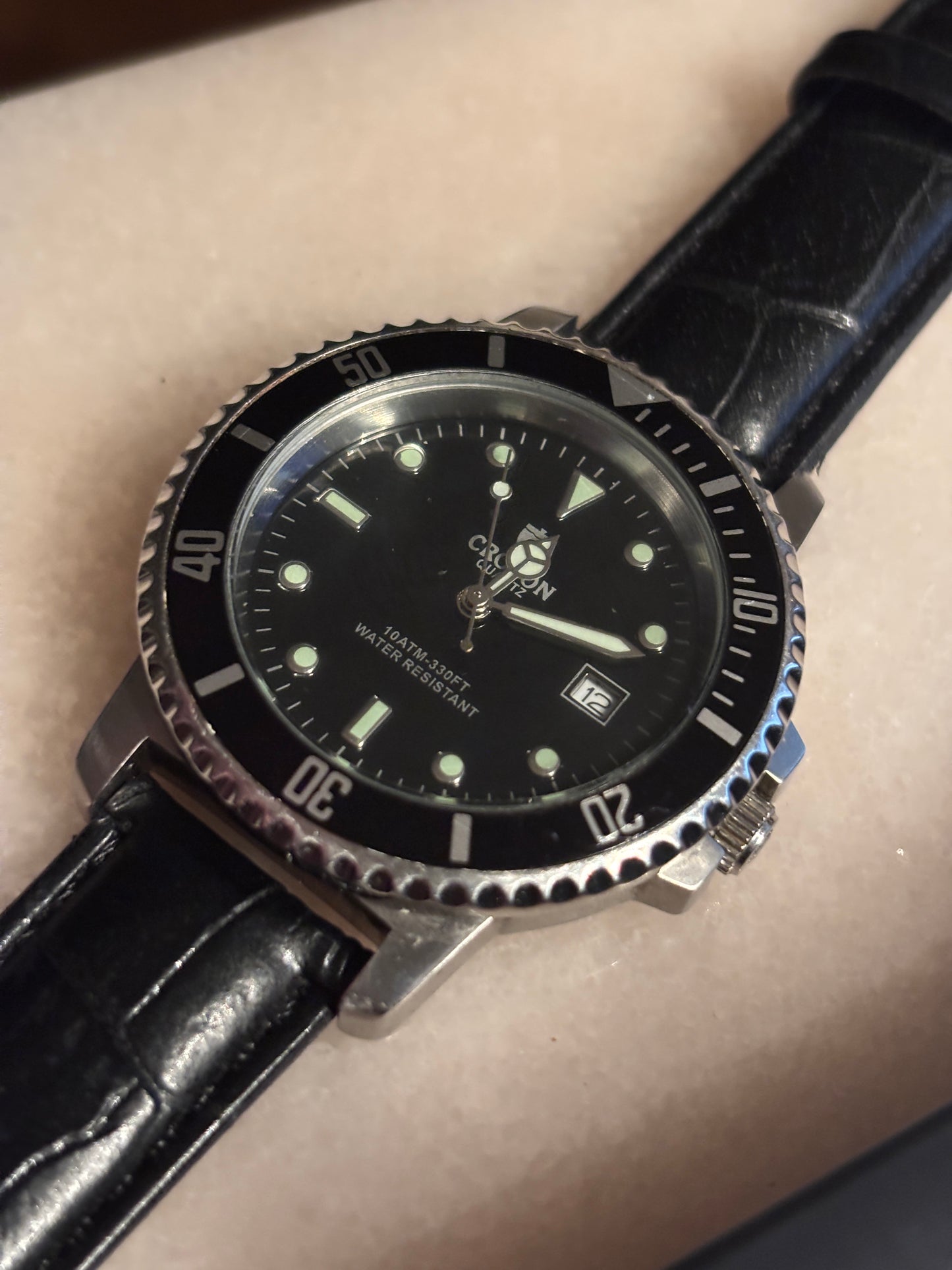Vintage Croton Quartz Diver - 39mm