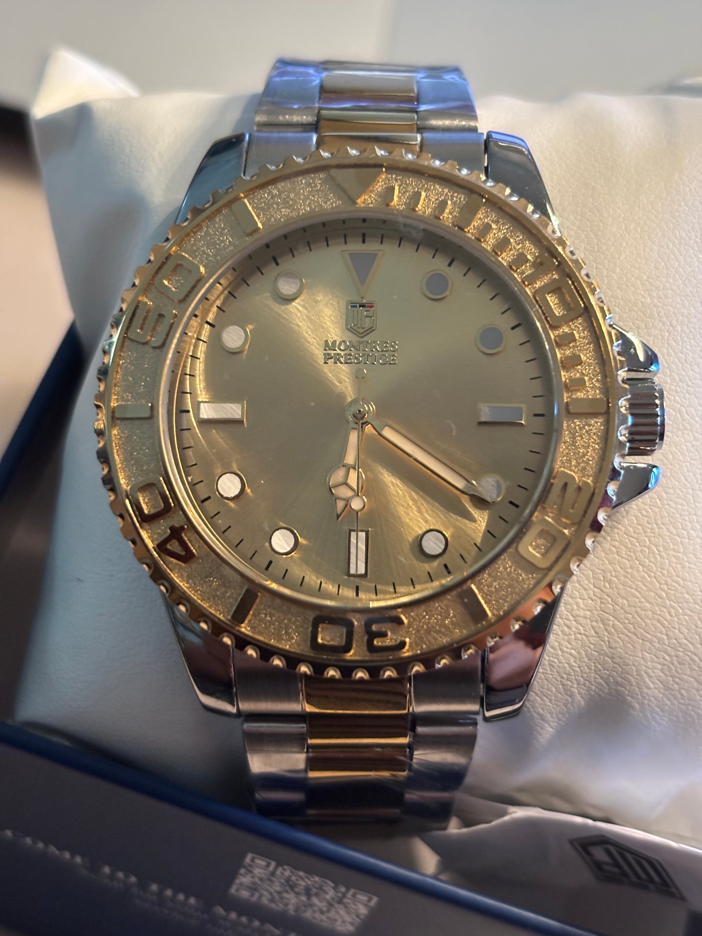 NEW Invicta Montres Prestige - Dual Tone - 43mm