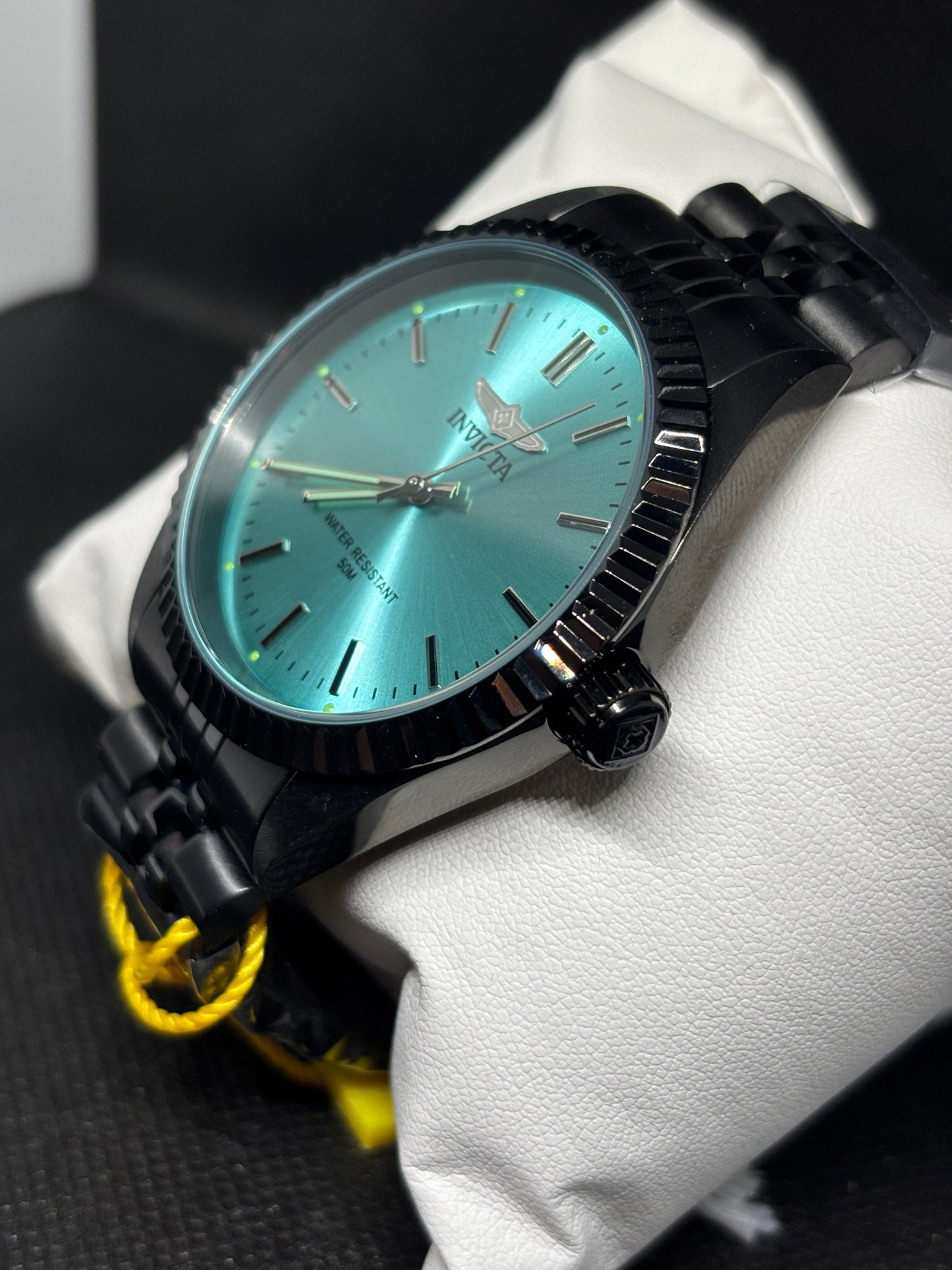 NEW Invicta Specialty - Serrate - 40mm