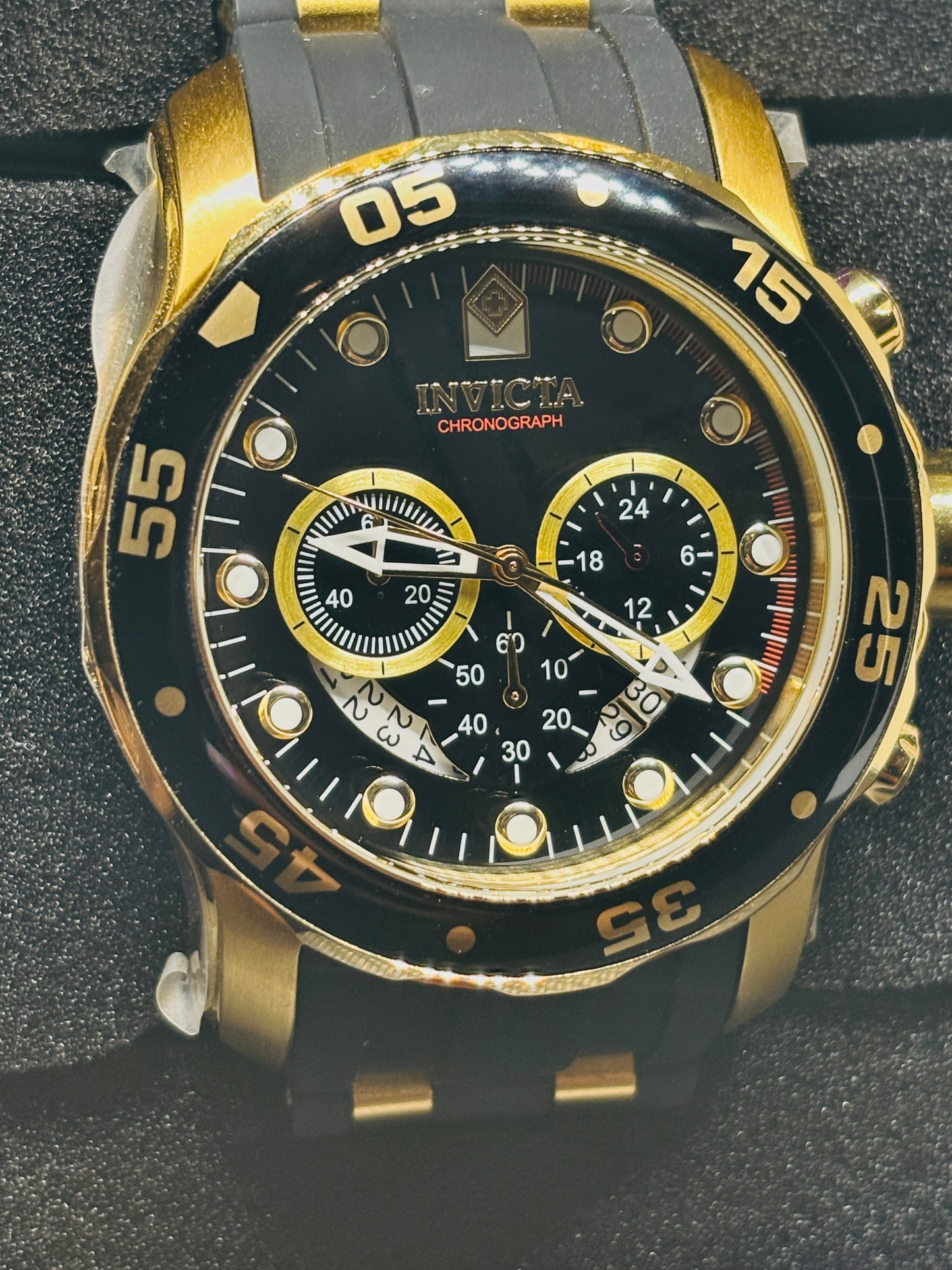 New Invicta Pro Diver Scuba - Gold Accents - 48mm