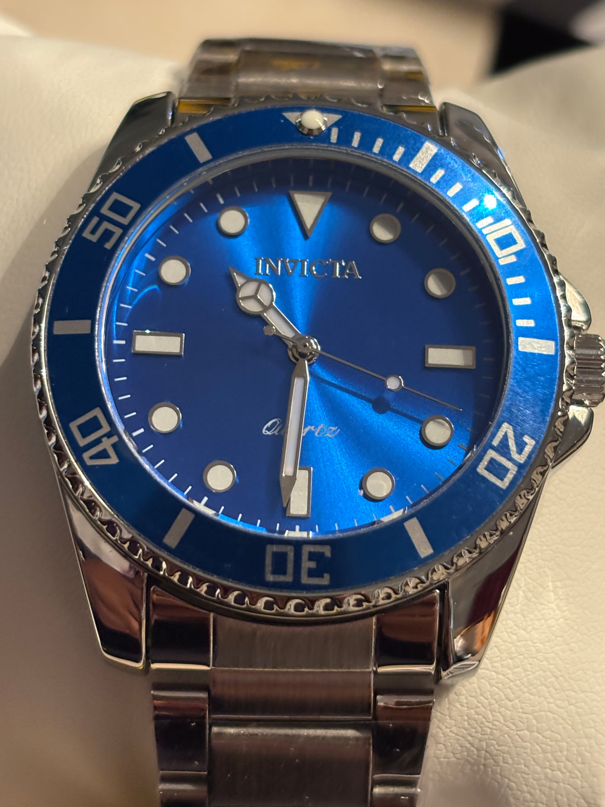 NEW Invicta Diver Quartz - 42mm
