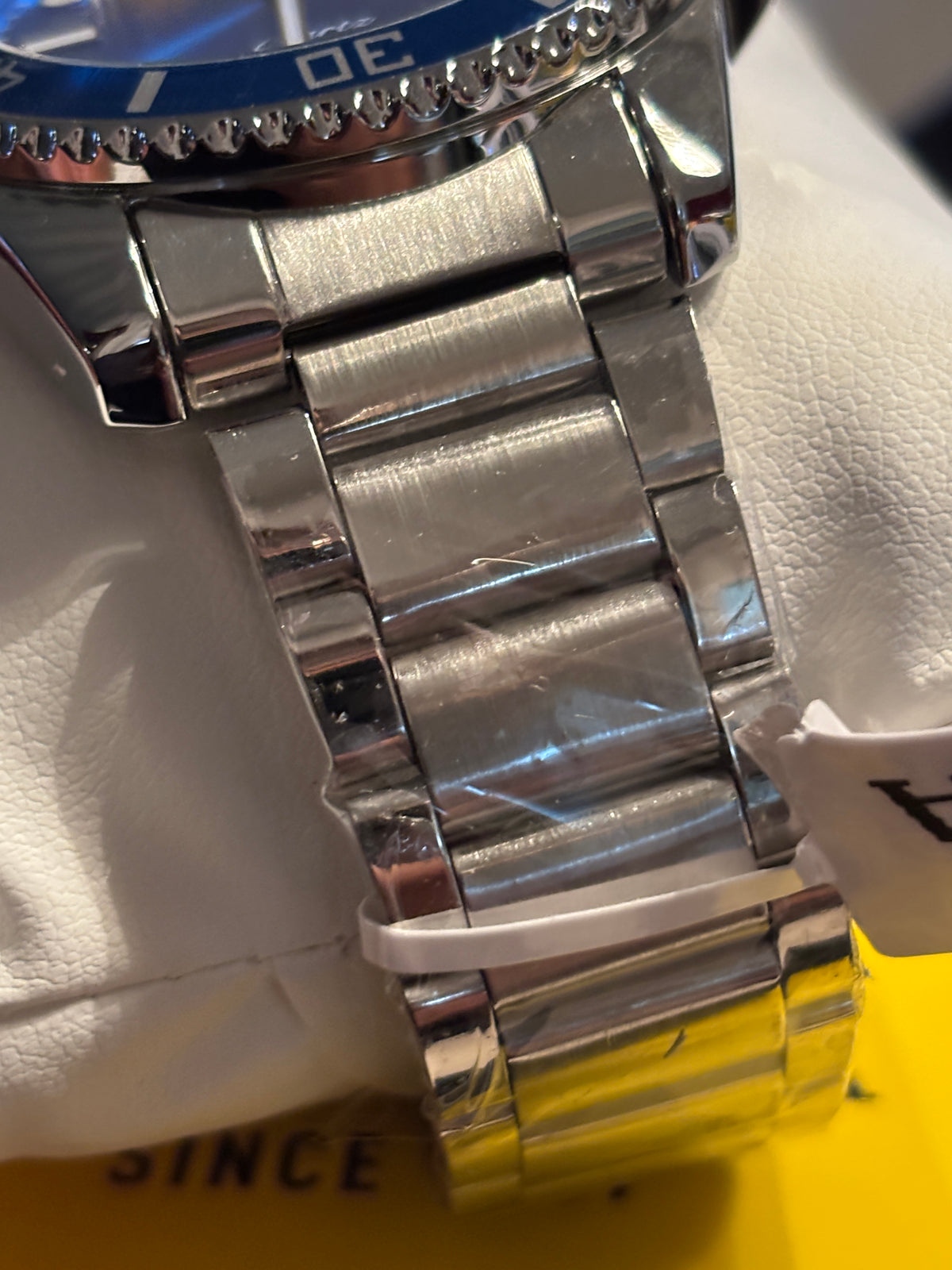 NEW Invicta Diver Quartz - 42mm