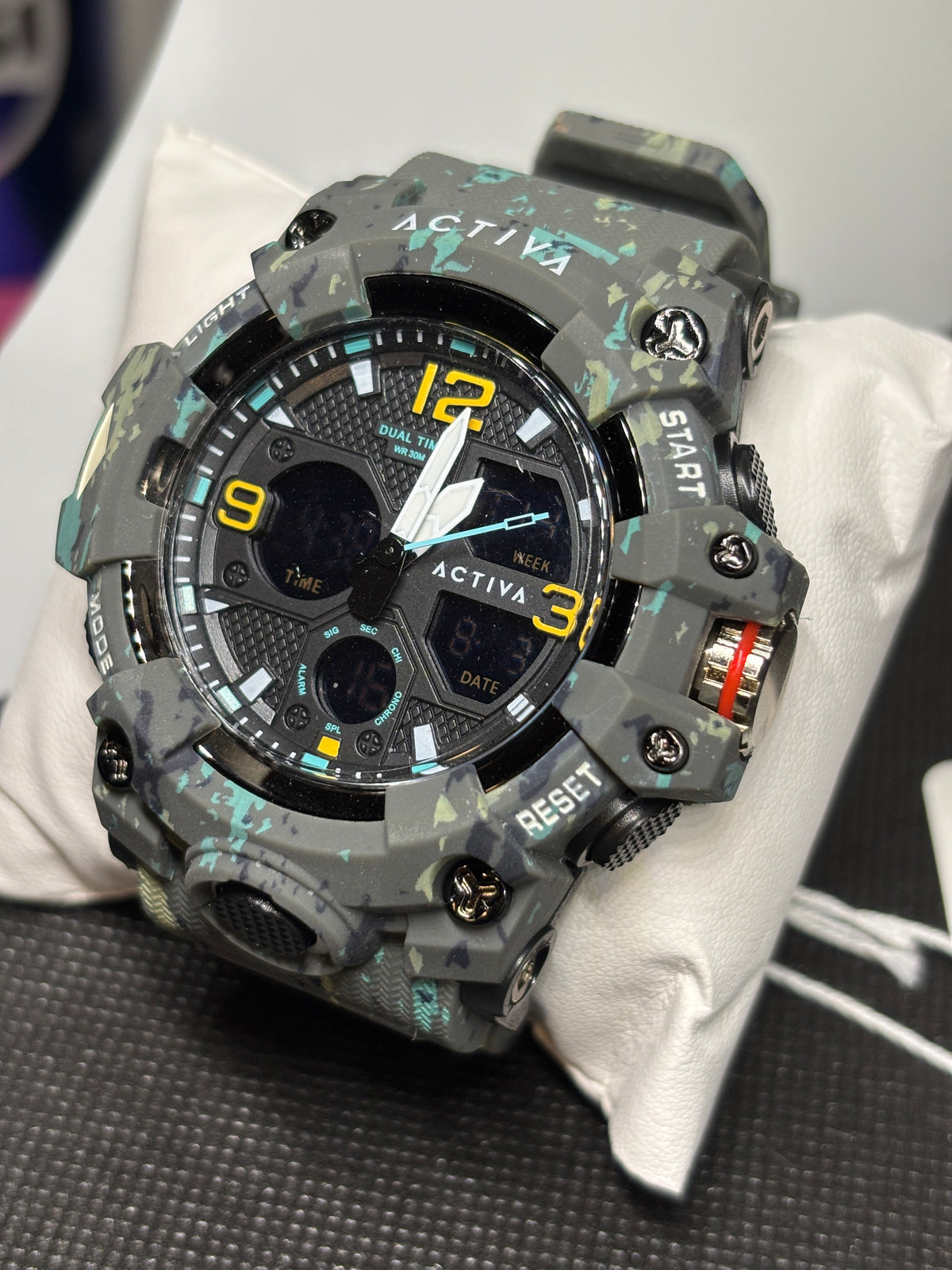 NEW - Activa Decus x Invicta Digital - 49mm