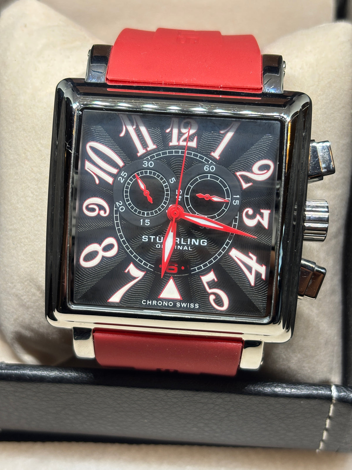 Pre-Owned - Vintage Stuhrling Manchester - 42mm