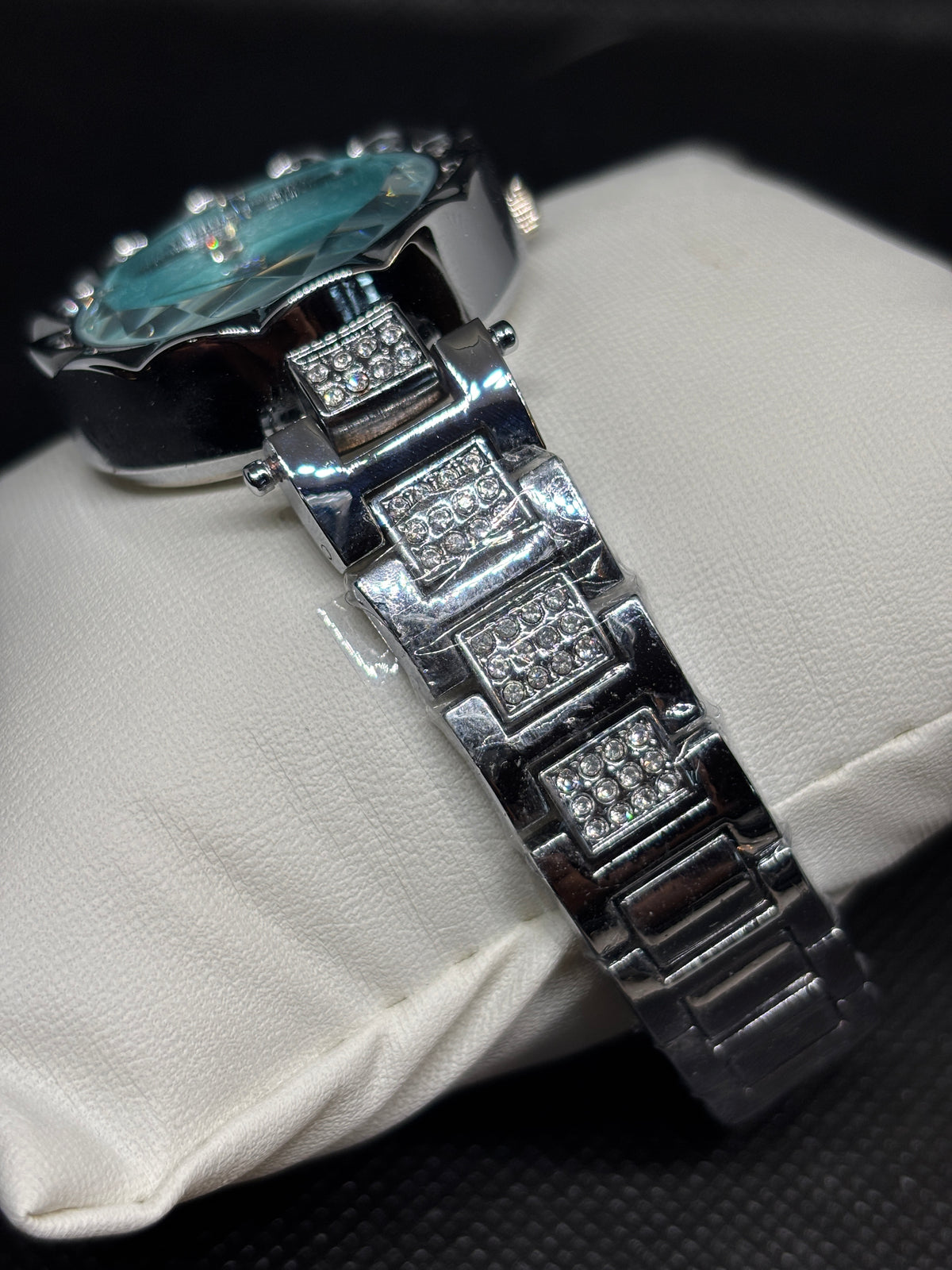 NEW Ladies Invicta Montres Prestige Classic - 33mm