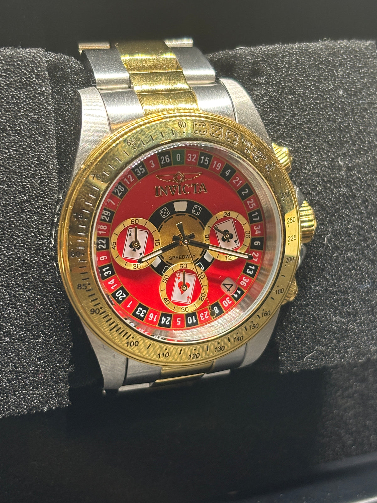 NEW - Invicta MonteCarlo Speedway - 39.5mm
