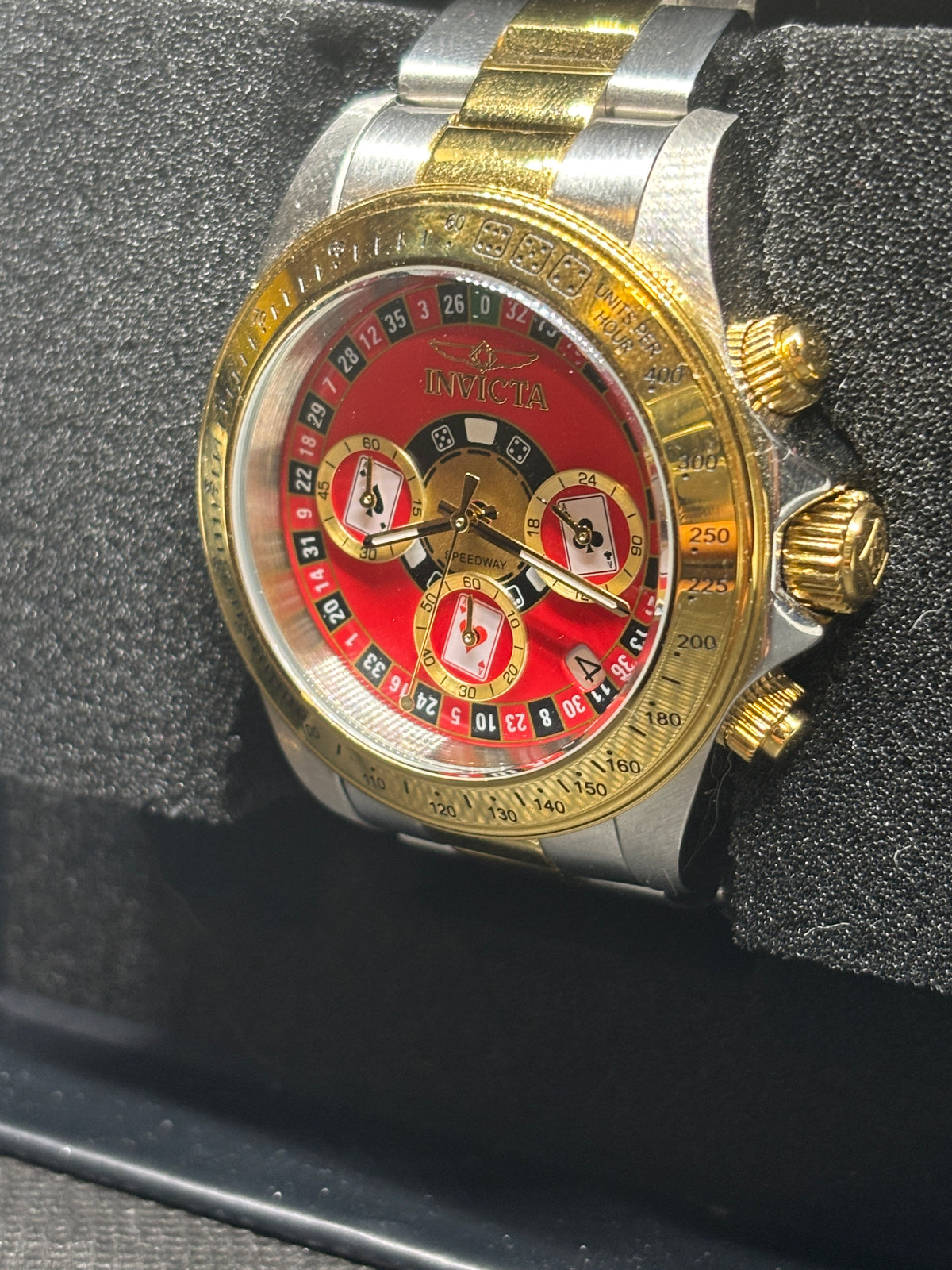 NEW - Invicta MonteCarlo Speedway - 39.5mm