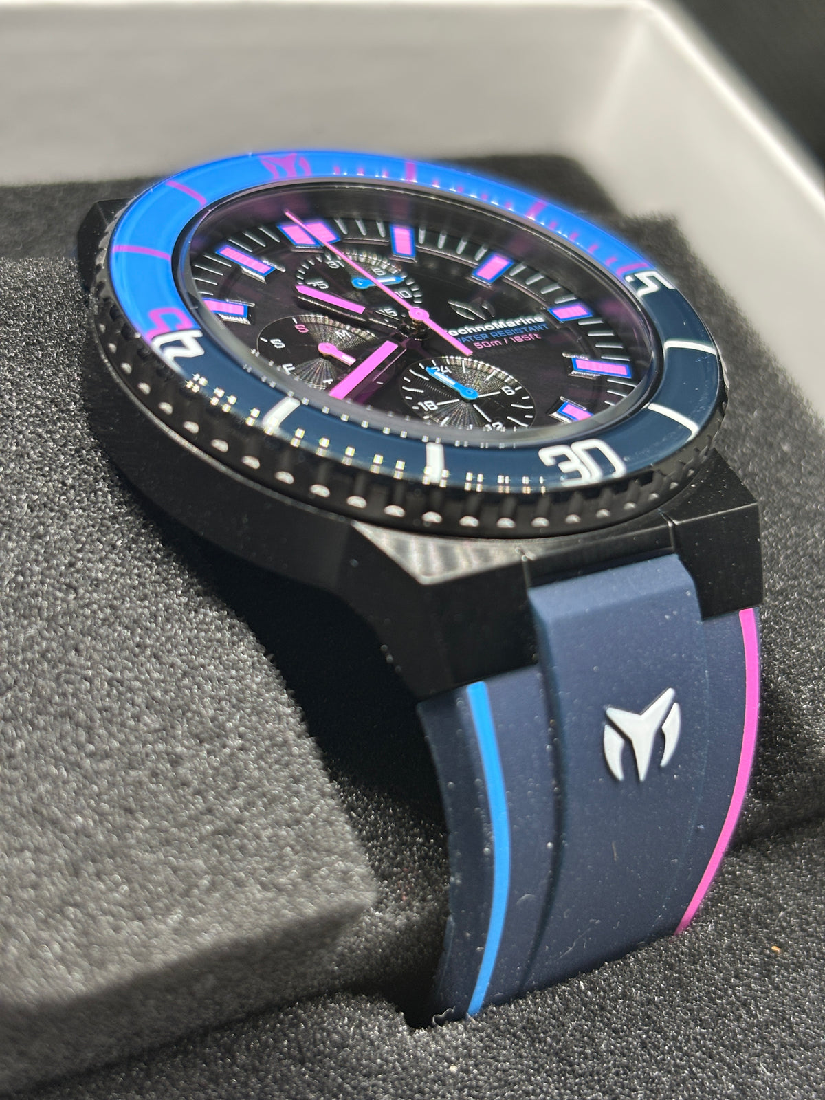 NEW Invicta Technomarine Racing Legends - 43mm