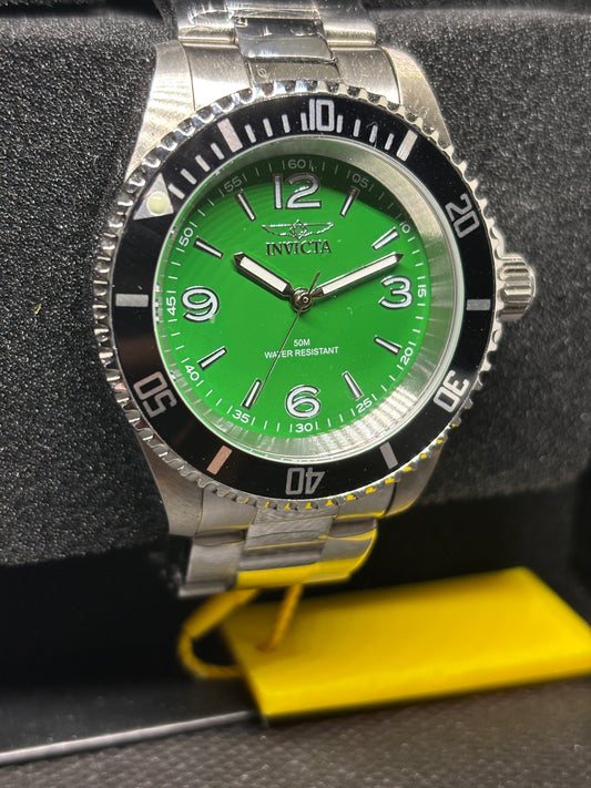 NEW Invicta Specialty Diver - 40mm