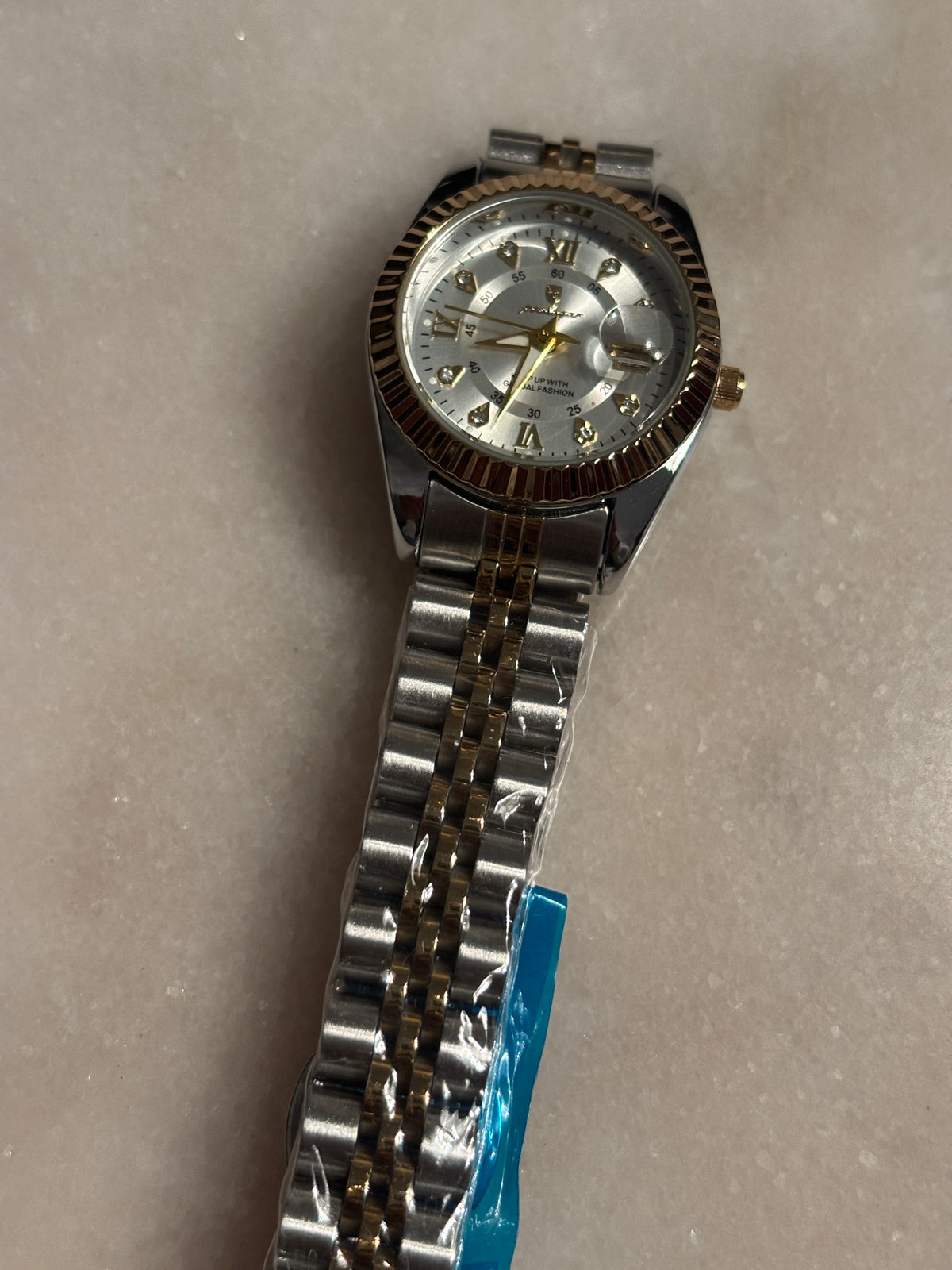 NEW Ladies Poedagar Dual-Tone Quartz Watch